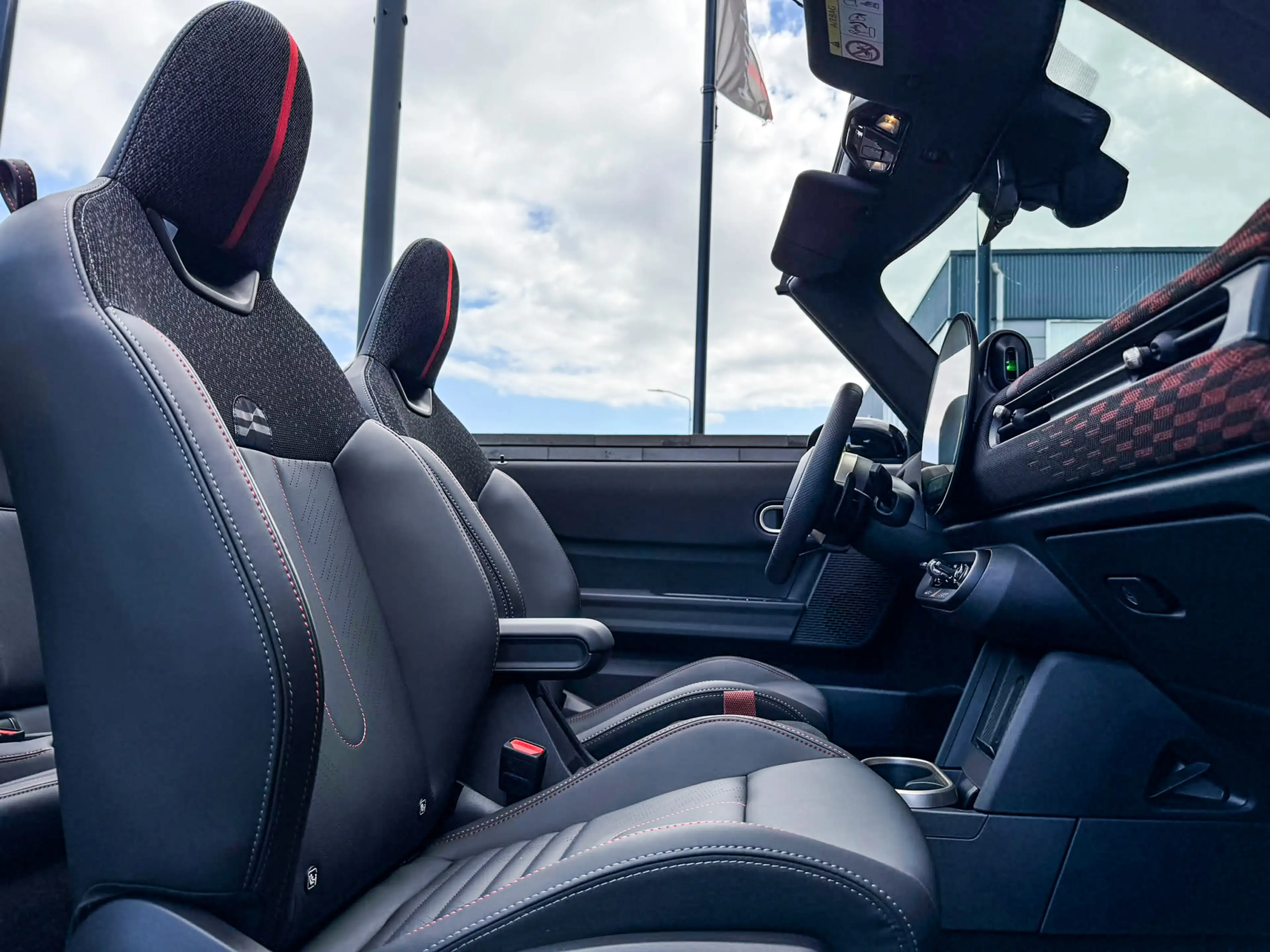 MINI Cooper S Cabrio 2.0 John Cooper Works F1 aut/Camera/Head up/Hk/Btw — photo 14