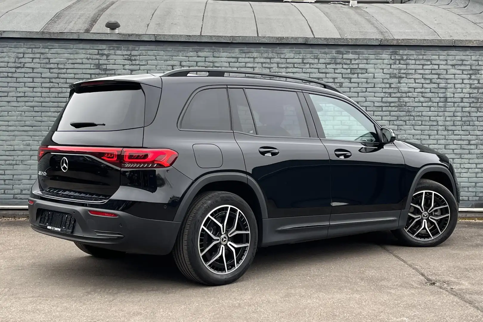 Mercedes-Benz EQB 250 EQB 250+ Business Edition Luxury Line | Advanced P Zwart - 2