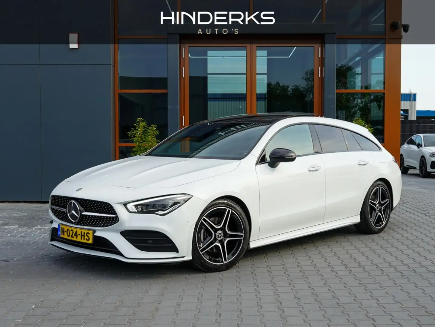 Mercedes-Benz CLA 180 Shooting Brake Bns Sol. AMG | Pano | Memory | Mult Wit - 1