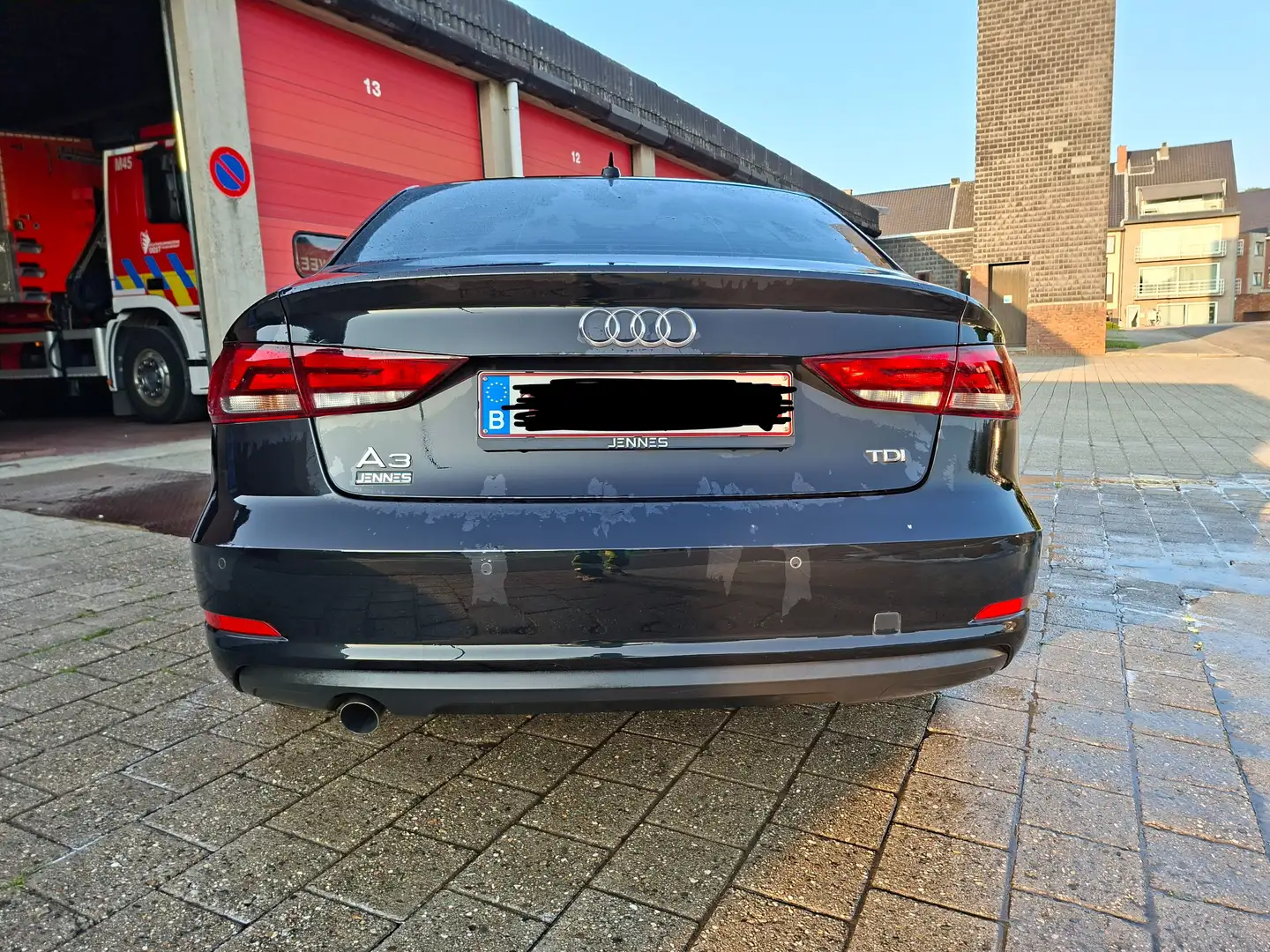 Audi A3 A3 1.6 TDI Limousine design Noir - 2