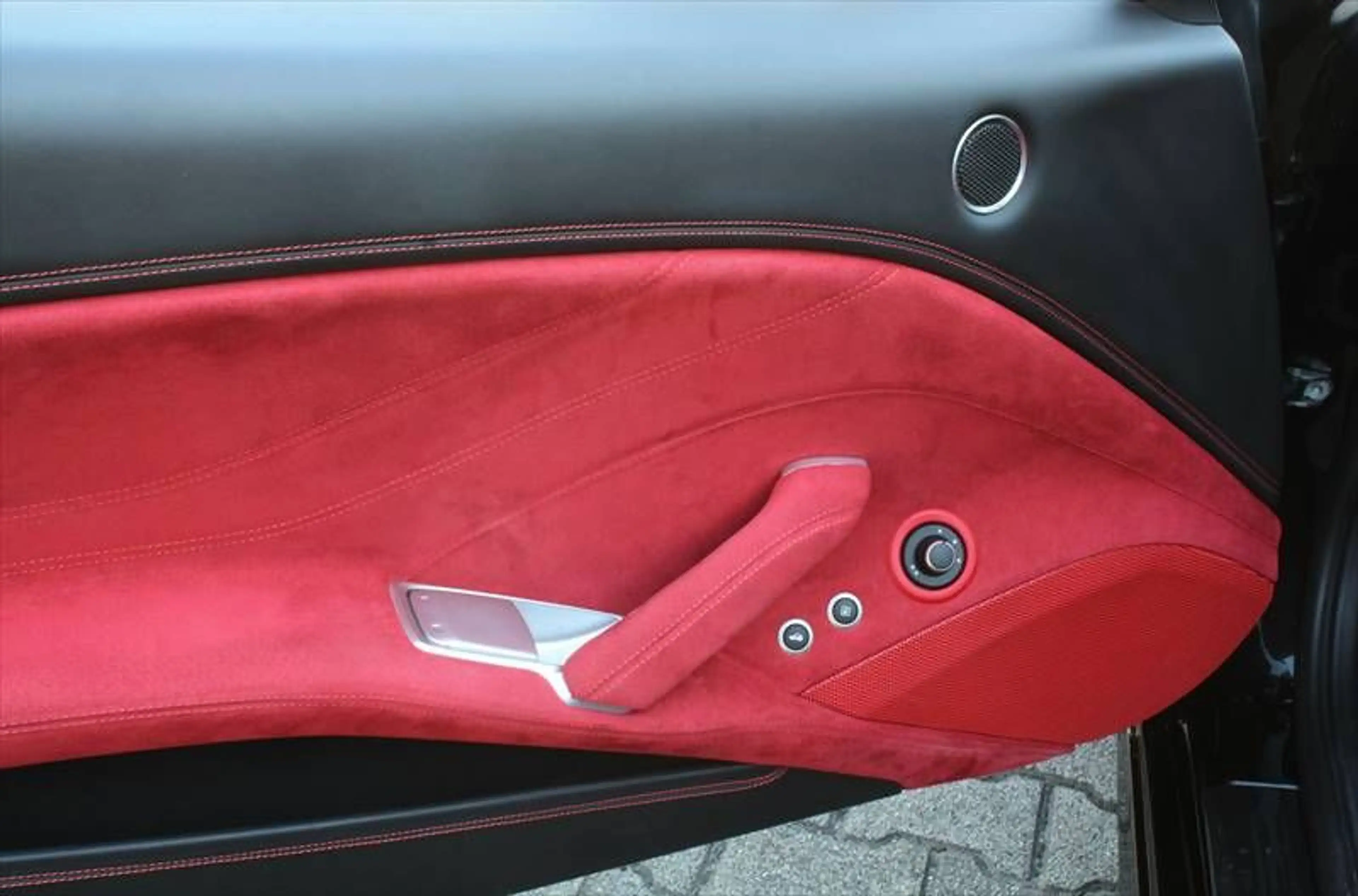 Ferrari California Carbon-Keramik-Brems. Approved-Garant — photo 10
