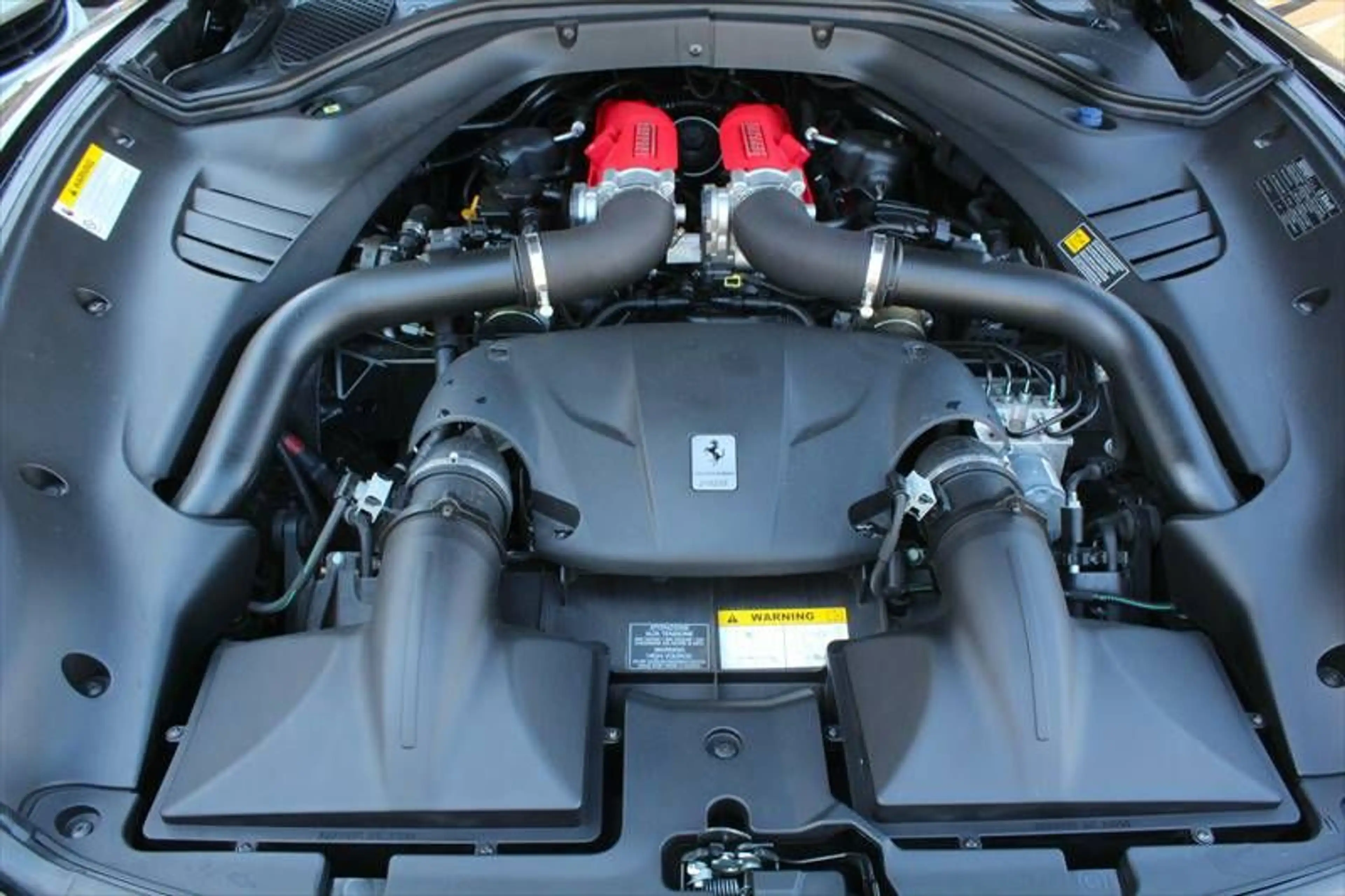 Ferrari California Carbon-Keramik-Brems. Approved-Garant — photo 15