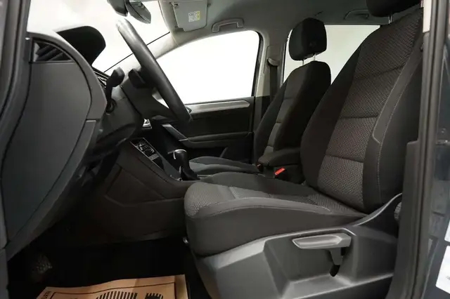 Volkswagen Touran view 14