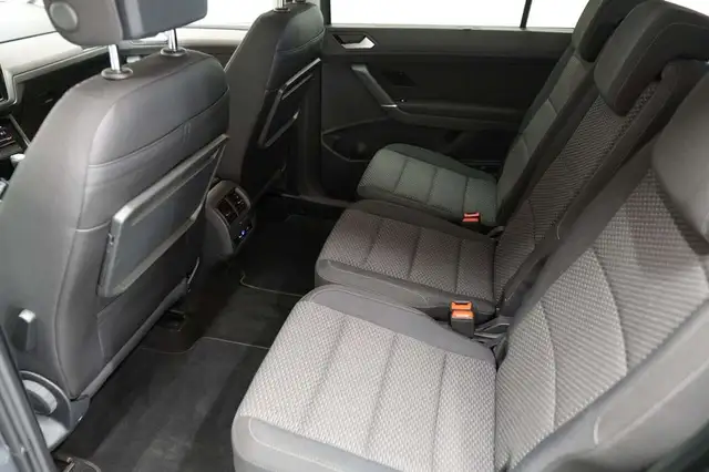 Volkswagen Touran view 15