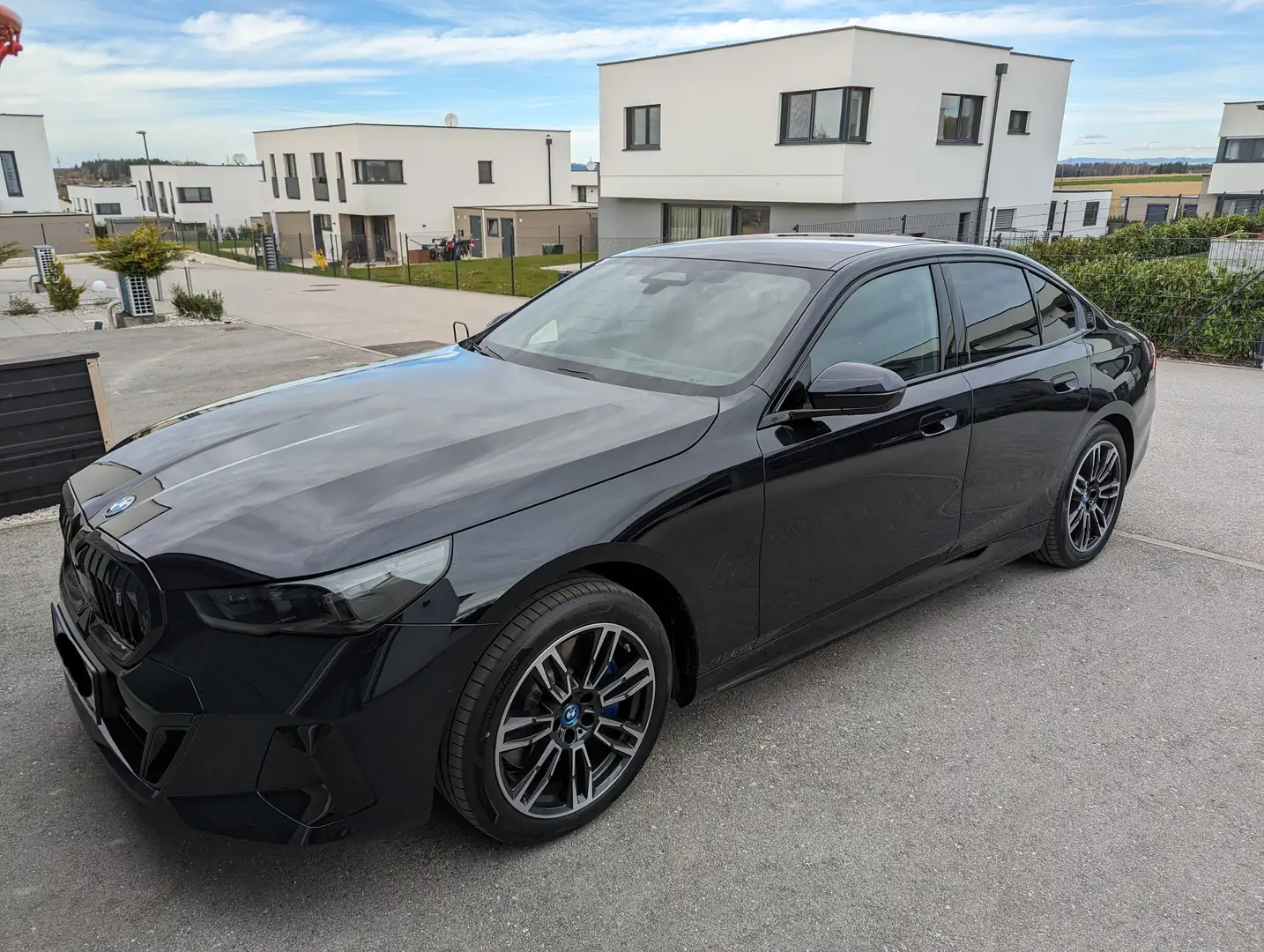 BMW i5 i5 eDrive40 81,2kWh Blau - 1
