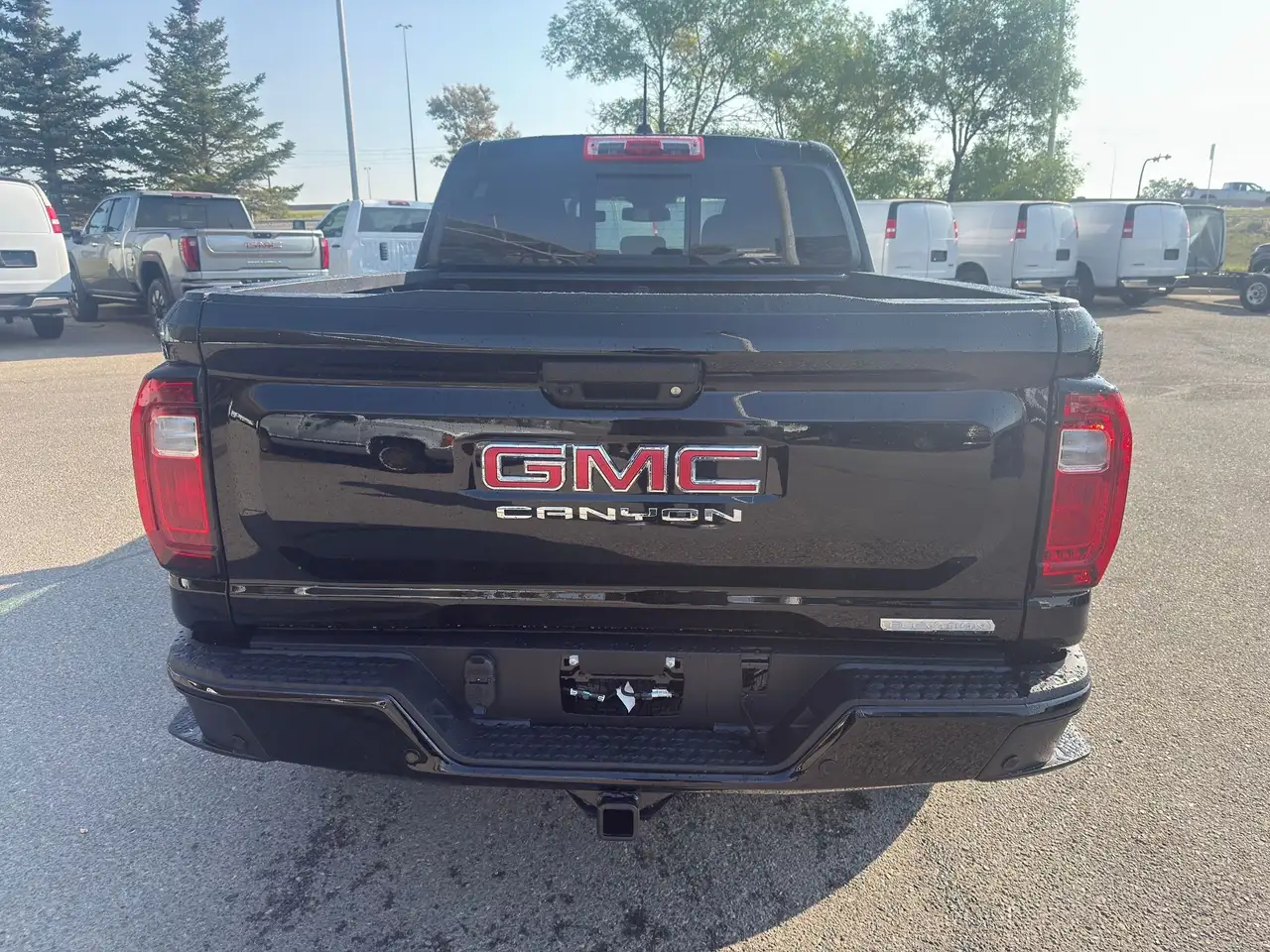 GMC Canyon снимка GMC Canyon
