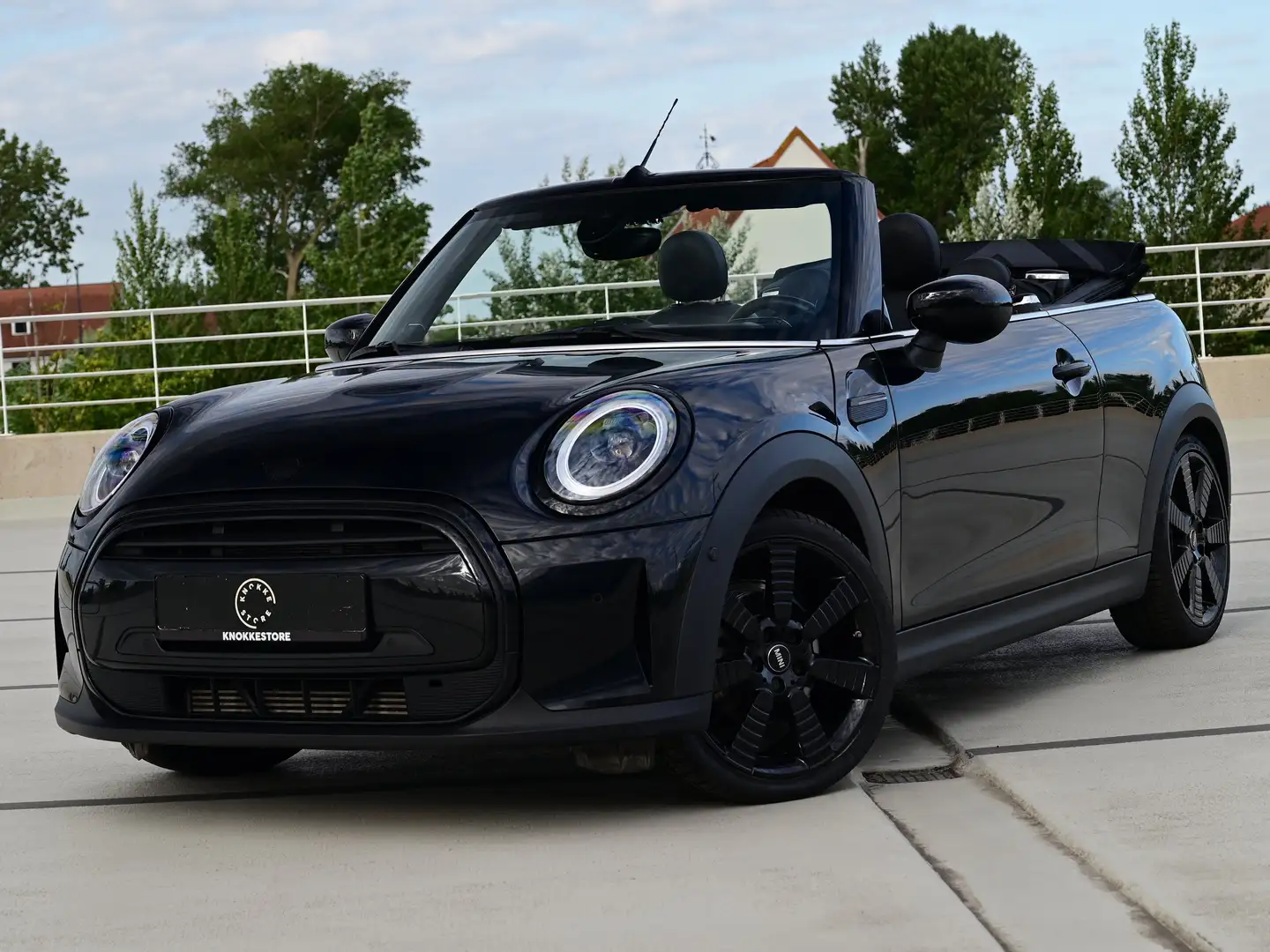 MINI Cooper Cabrio AUT / LEATHER LOUNGE / CAMERA / HARMAN K / FULL Noir - 1