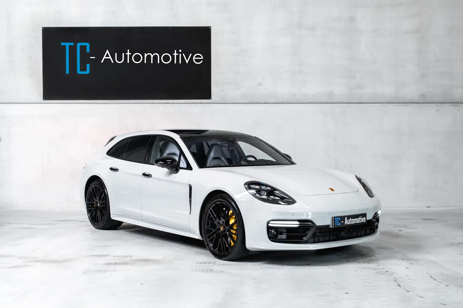 Porsche Panamera 4.0 Turbo S E-Hybrid Sport Turismo Grijs - 1