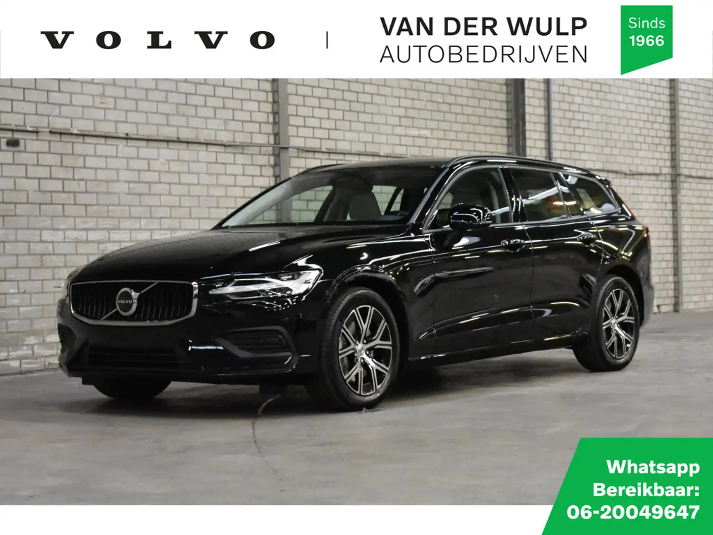 Volvo V60 *NIEUW* B3 Essential Edition | Blond Leder | ACC&B Zwart - 1