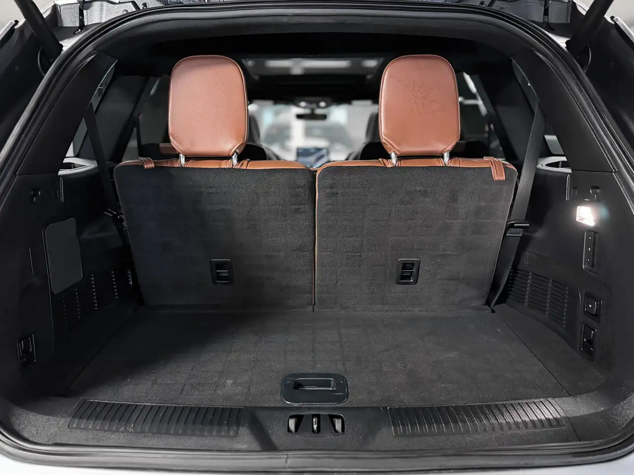 Lincoln Aviator снимка Lincoln Aviator