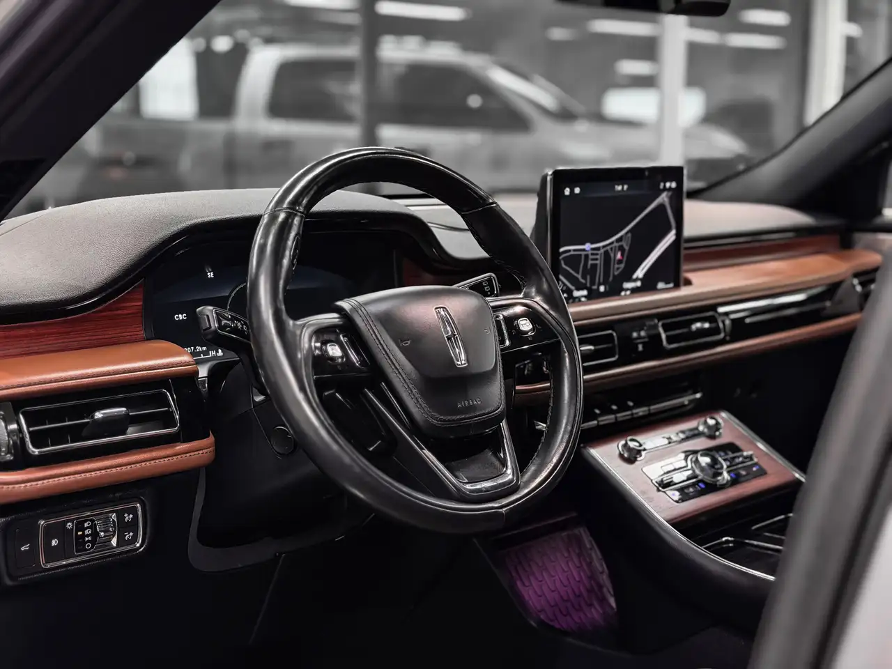 Lincoln Aviator снимка Lincoln Aviator