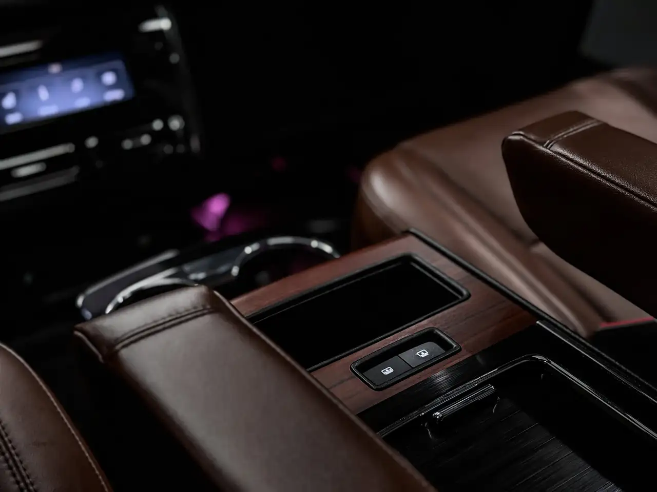 Lincoln Aviator снимка Lincoln Aviator