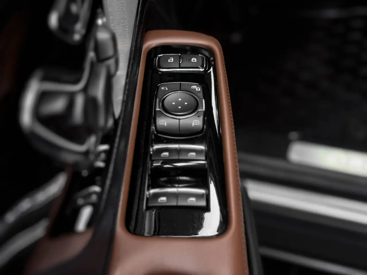 Lincoln Aviator снимка Lincoln Aviator