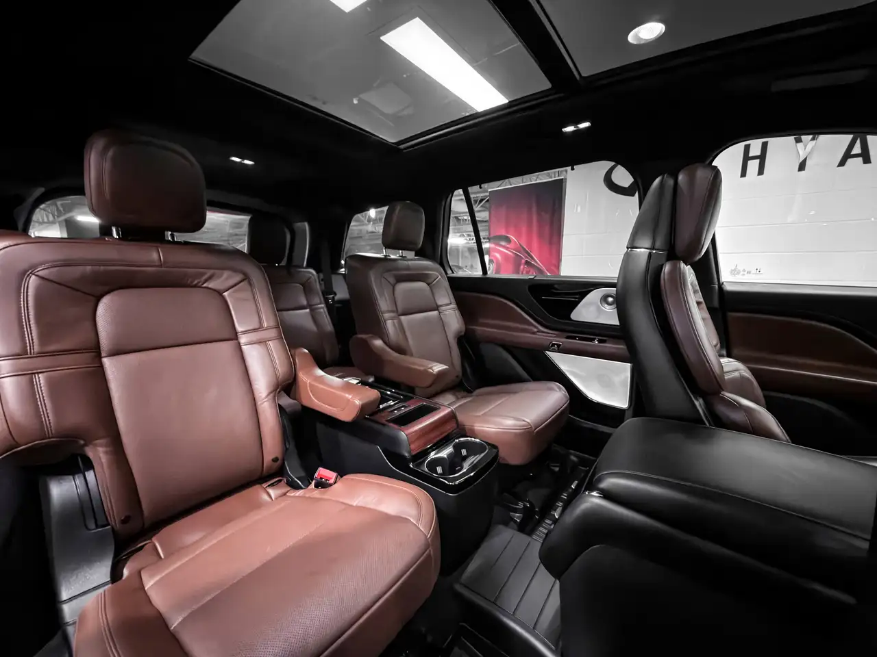 Lincoln Aviator снимка Lincoln Aviator