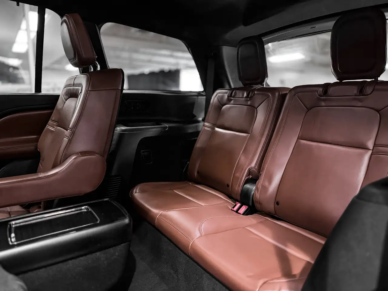 Lincoln Aviator снимка Lincoln Aviator