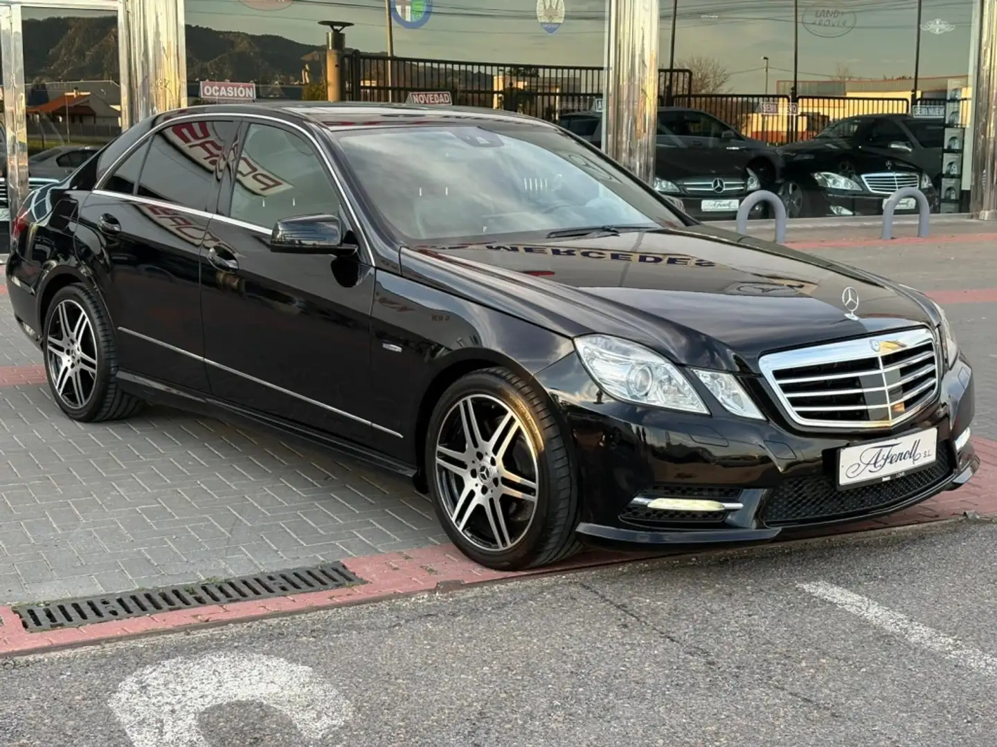 Mercedes-Benz E 350 350CDI BE 4M 7G Schwarz - 1