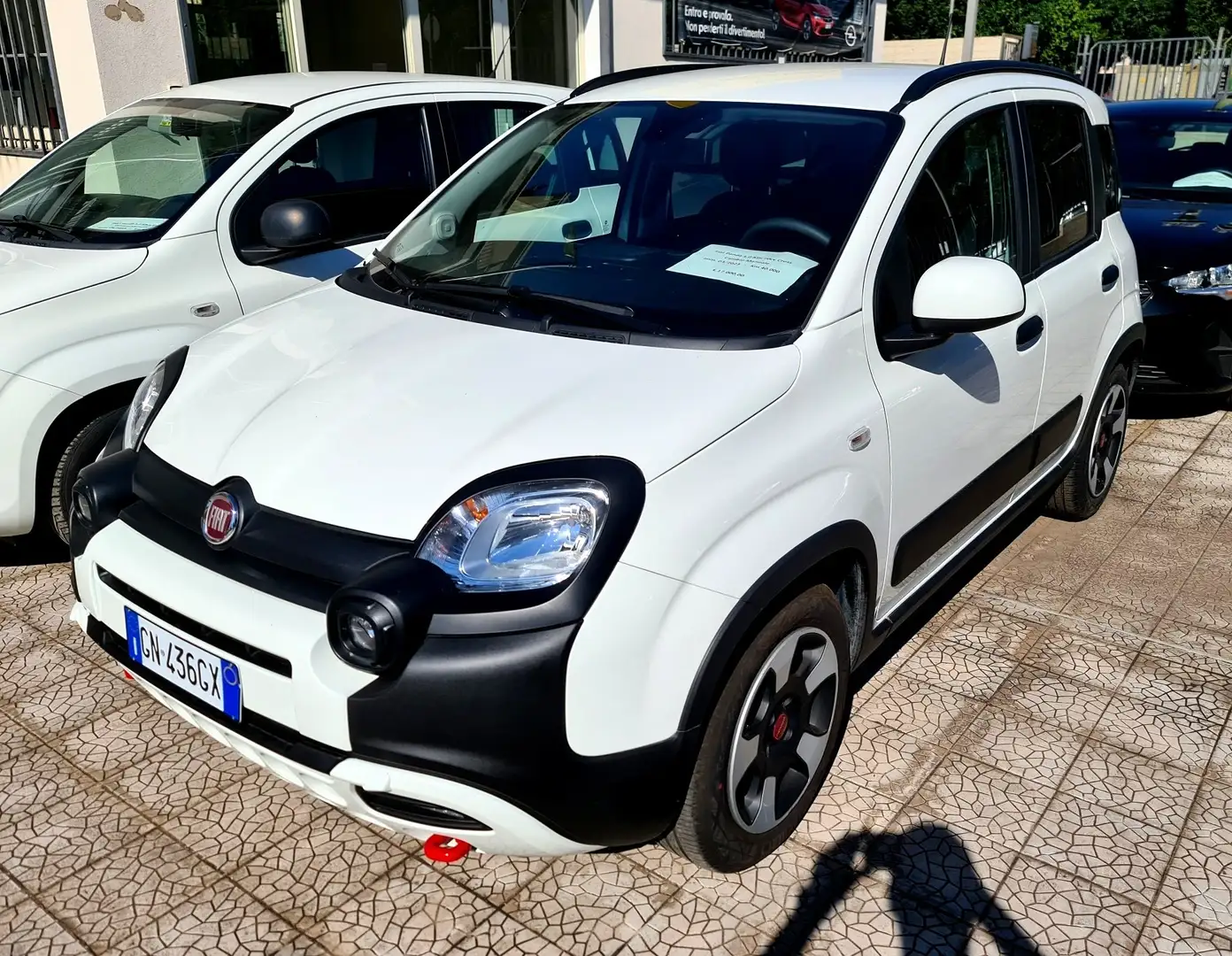 Fiat Panda Panda 1.0 firefly hybrid City Cross Blanc - 2
