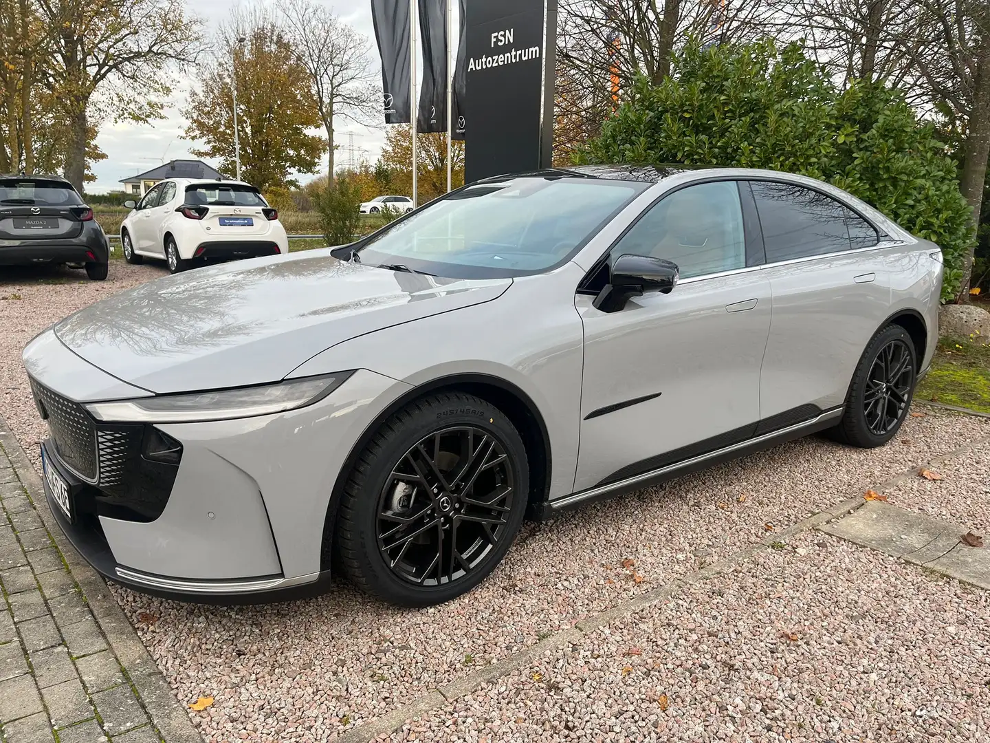 Mazda 6e EV 258PS RWD Takumi Plus Grau - 1