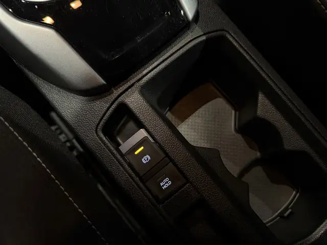Volkswagen T-Roc view 15
