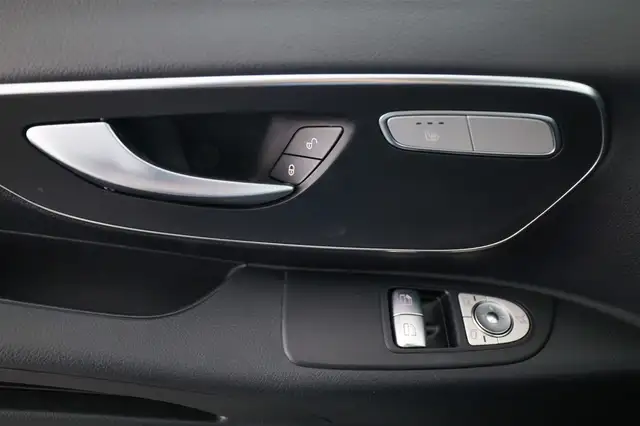 Mercedes-Benz Vito 116 CDI BusinessVan 4x4 Lang AHK 2,5t Navi Ansicht 14