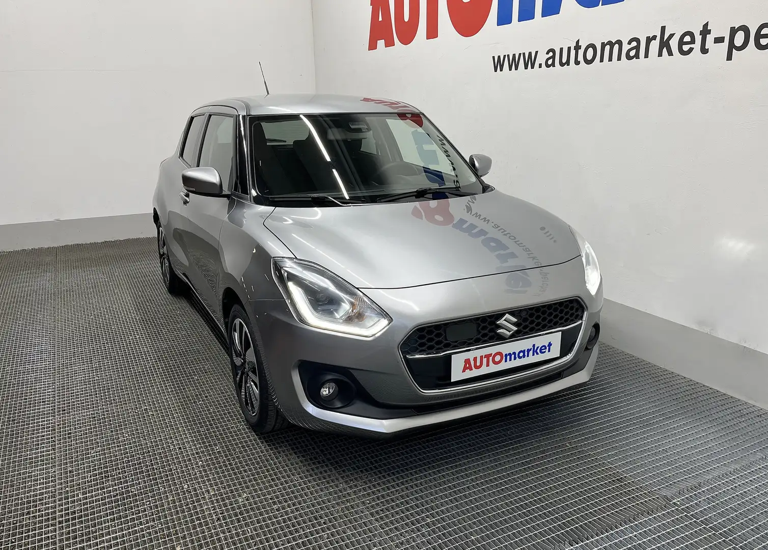 Suzuki Swift 1.2 dualjet Hybrid Top 2wd Grigio - 2