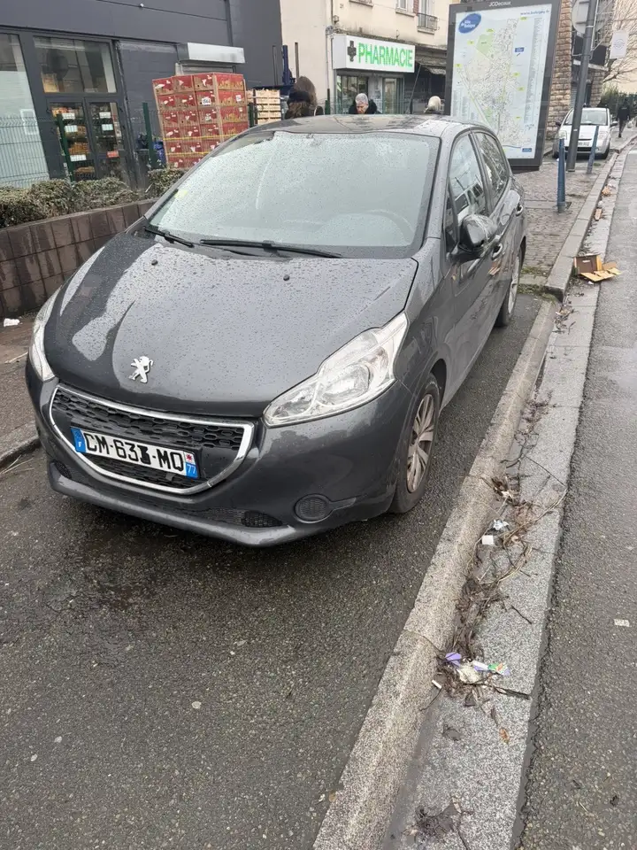 Peugeot 208 1.4 HDi 68ch BVM5 Access