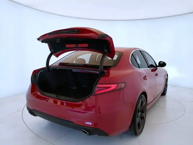 Alfa Romeo Giulia view 13
