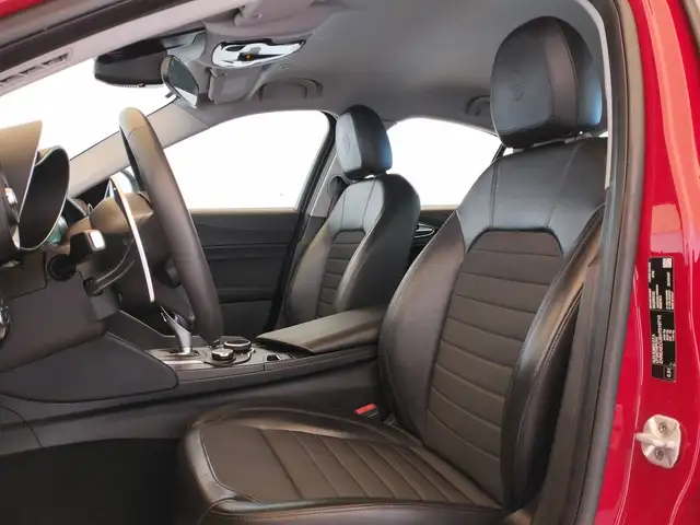 Alfa Romeo Giulia view 9