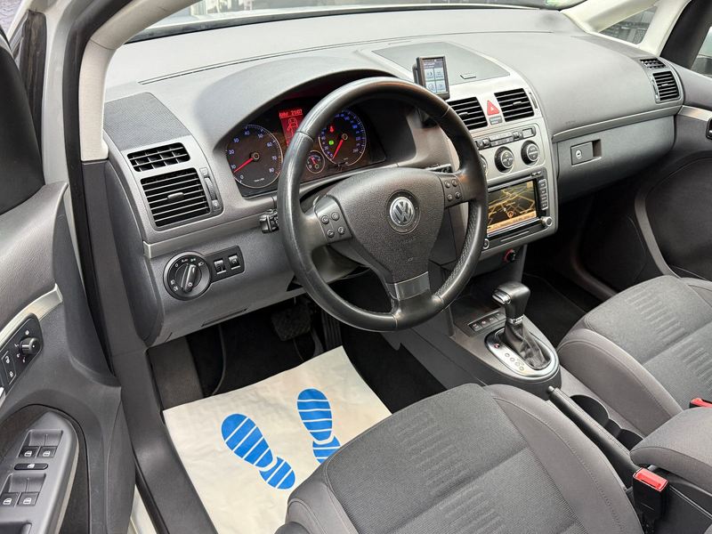 Volkswagen Touran 1.4 TSI Highline / 2.Hand Automatik Xenon — photo 10