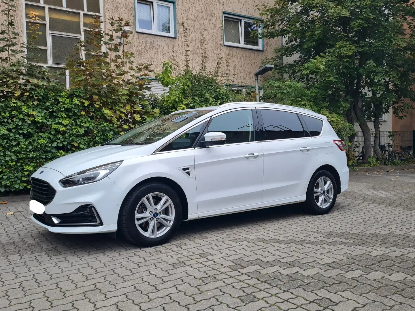 Ford S-Max S-MAX Titanium,LED,360cam,Assistant,NAVI,KLAPPE Weiß - 1