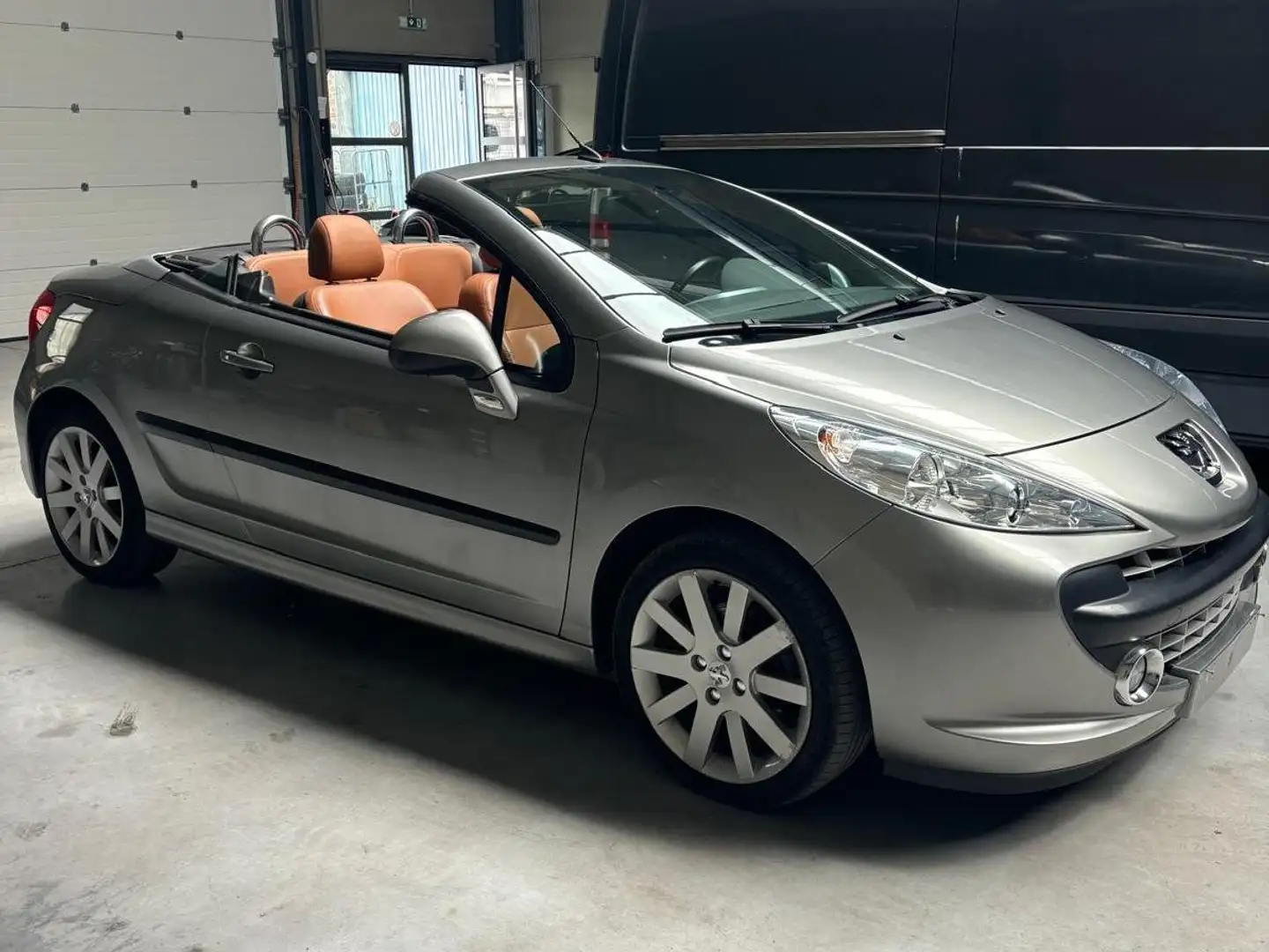 Peugeot 207 207 CC 1.6i 16v Gris - 1