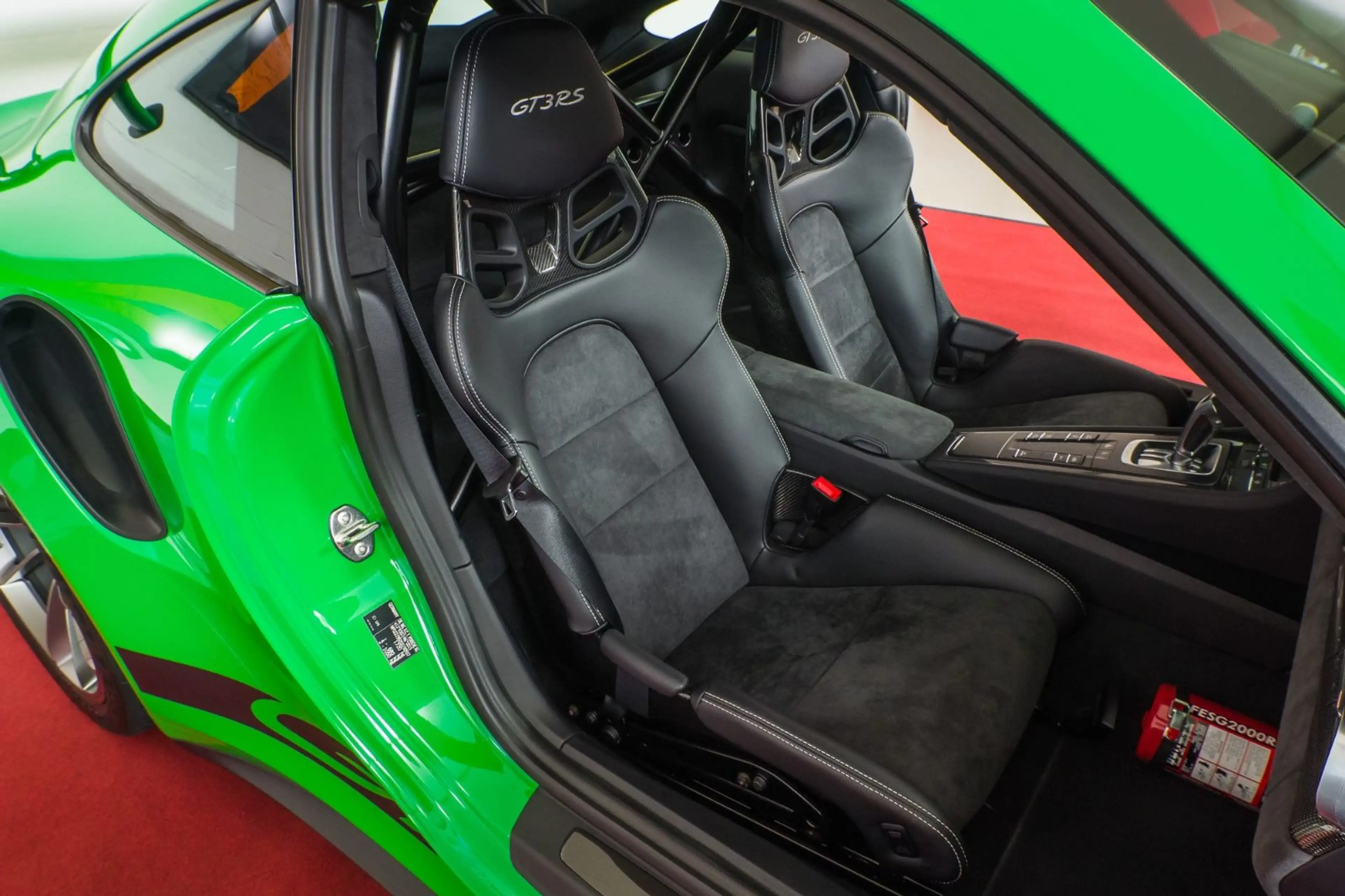 Porsche 991 GT3 RS MK1 / PTS Vipern Grün / 3.700km — photo 13