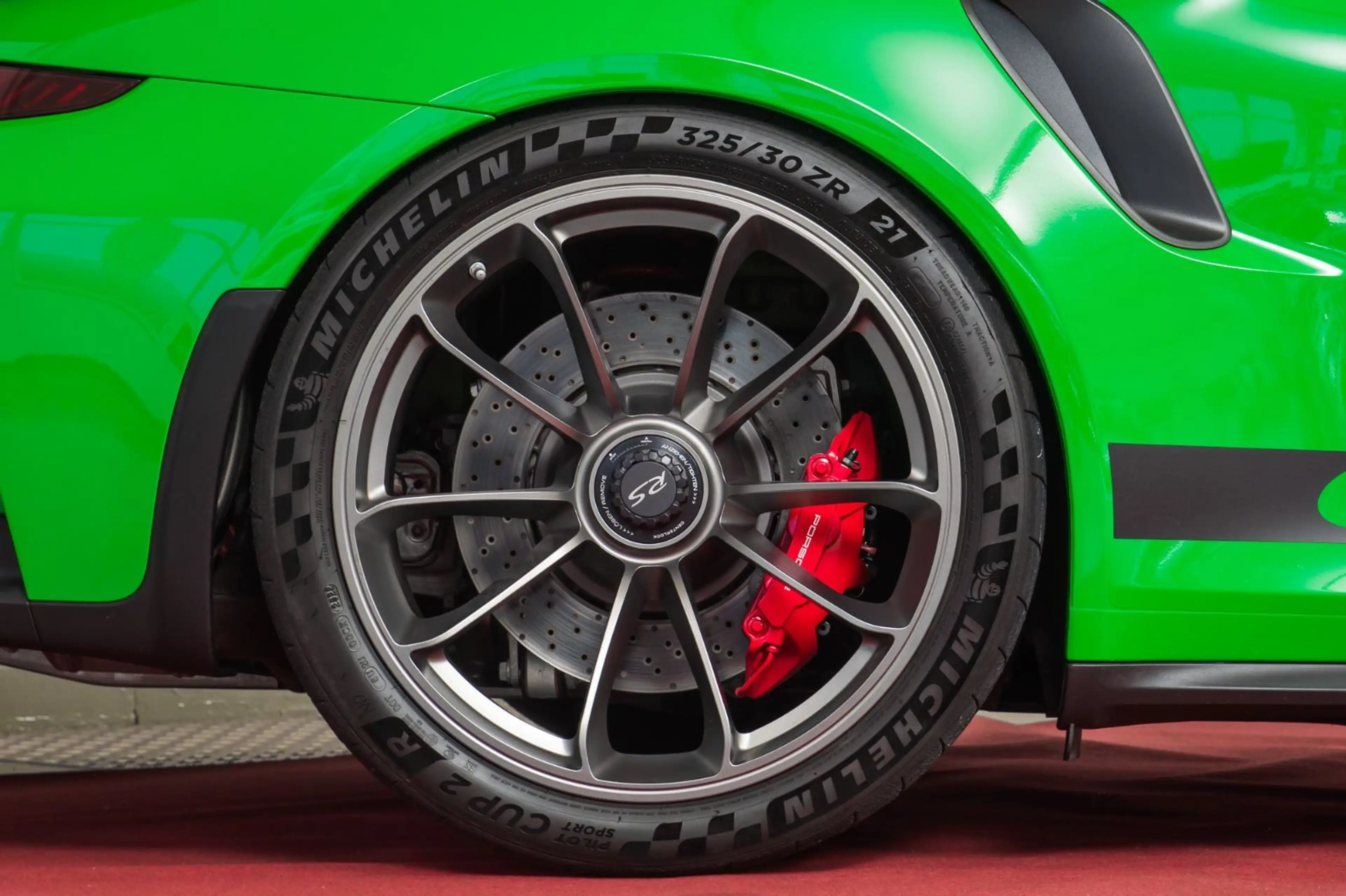 Porsche 991 GT3 RS MK1 / PTS Vipern Grün / 3.700km — photo 10