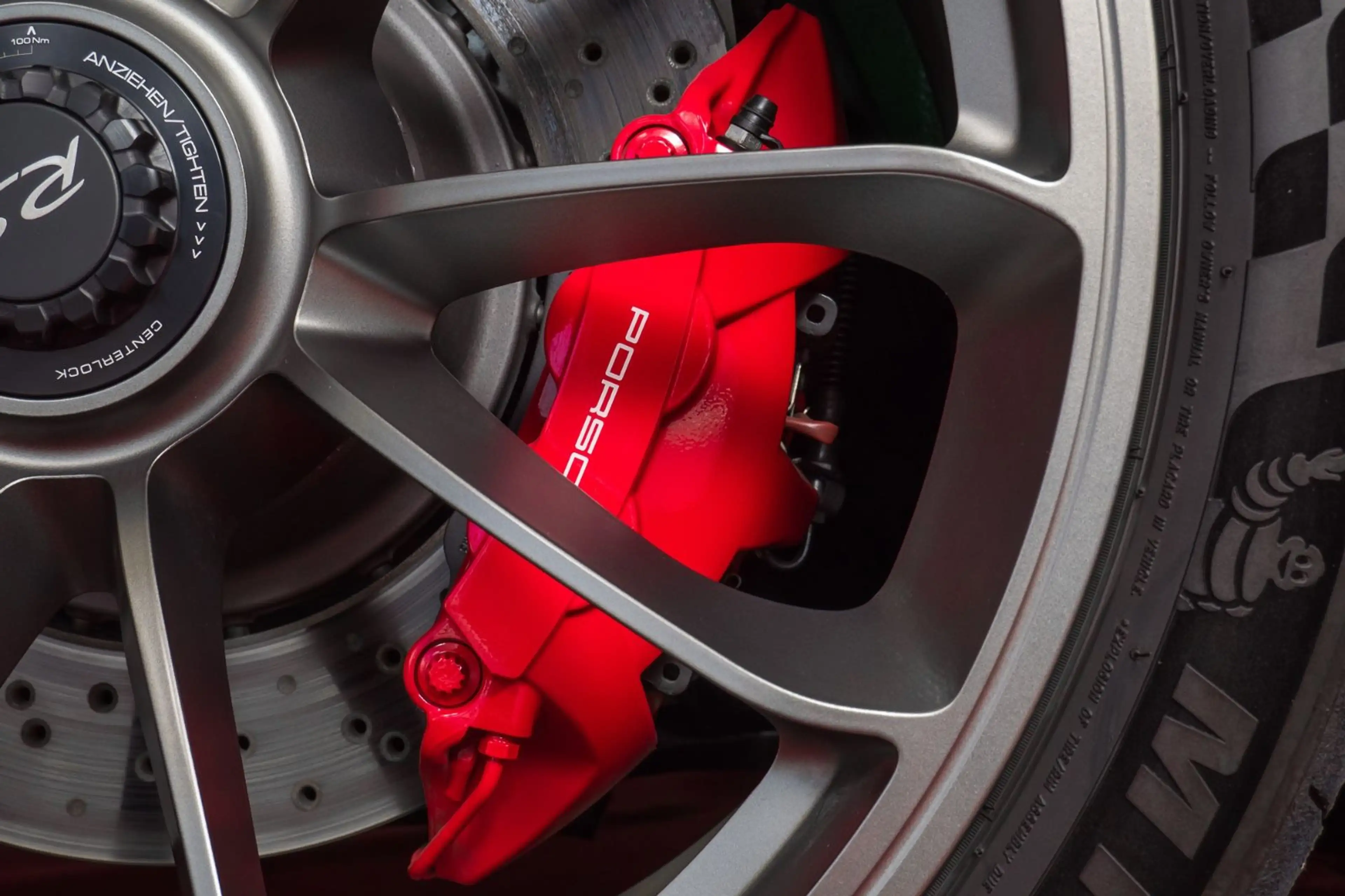 Porsche 991 GT3 RS MK1 / PTS Vipern Grün / 3.700km — photo 11