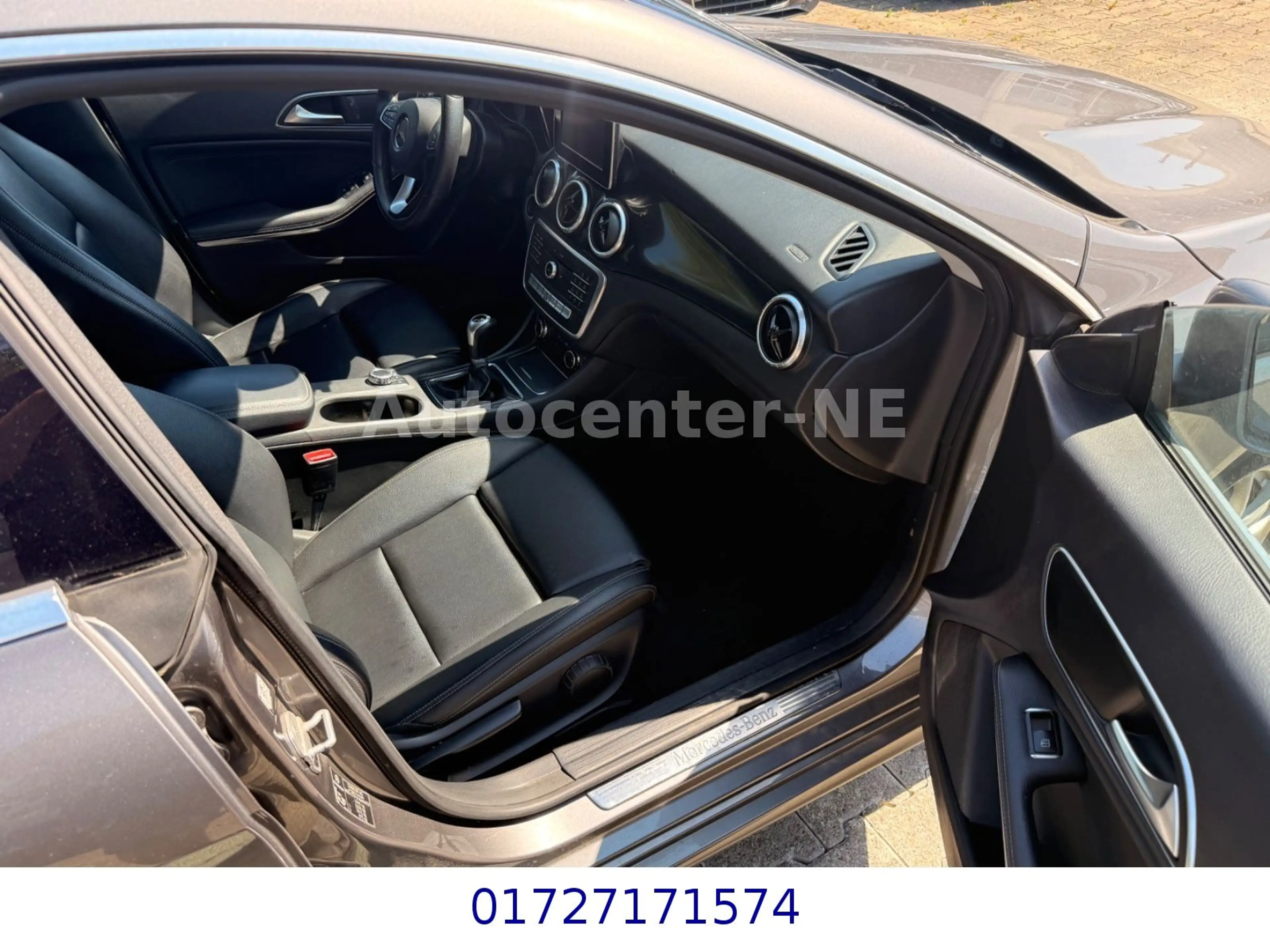 Mercedes-Benz CLA 180 /Navi/Leder/Alufelge — photo 7