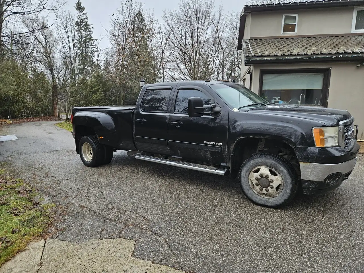 GMC Sierra 3500HD снимка GMC Sierra 3500HD