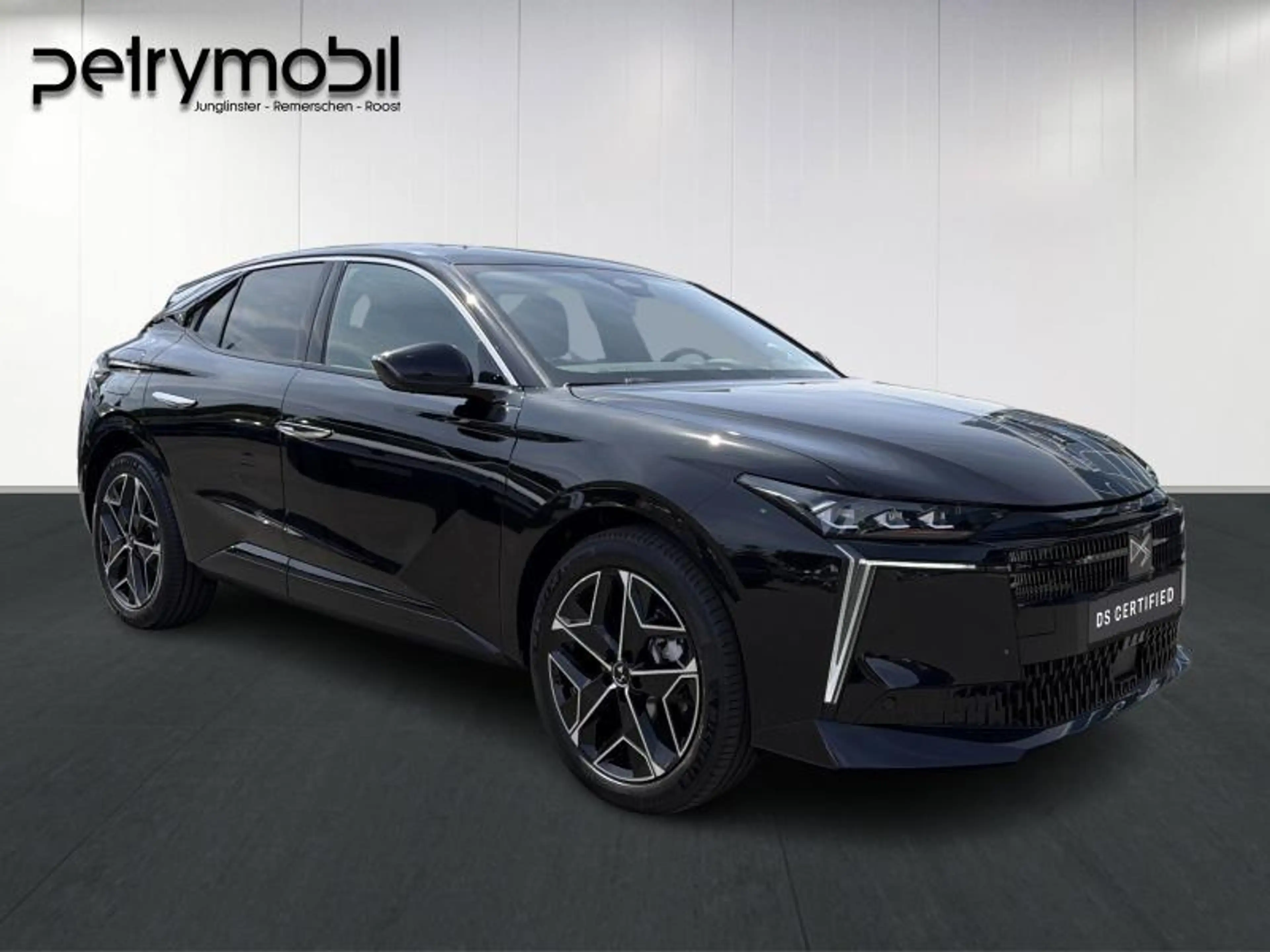 DS Automobiles N°4 N°4 ETOILE CUIR NAPPA MHEV — photo 3