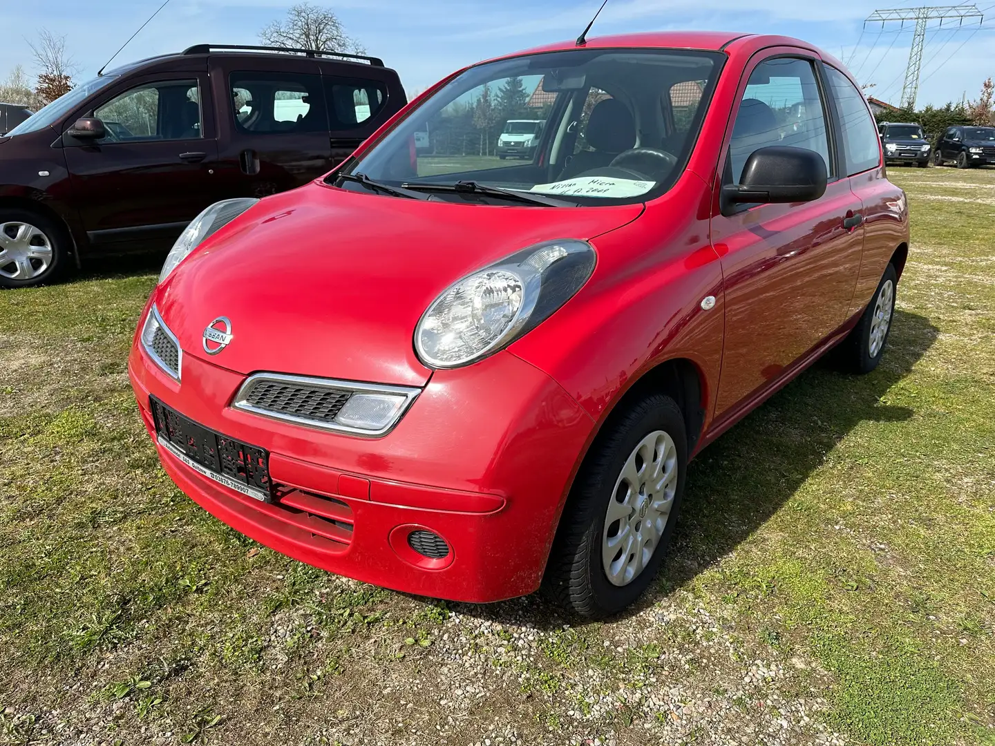 Nissan Micra Rot - 1