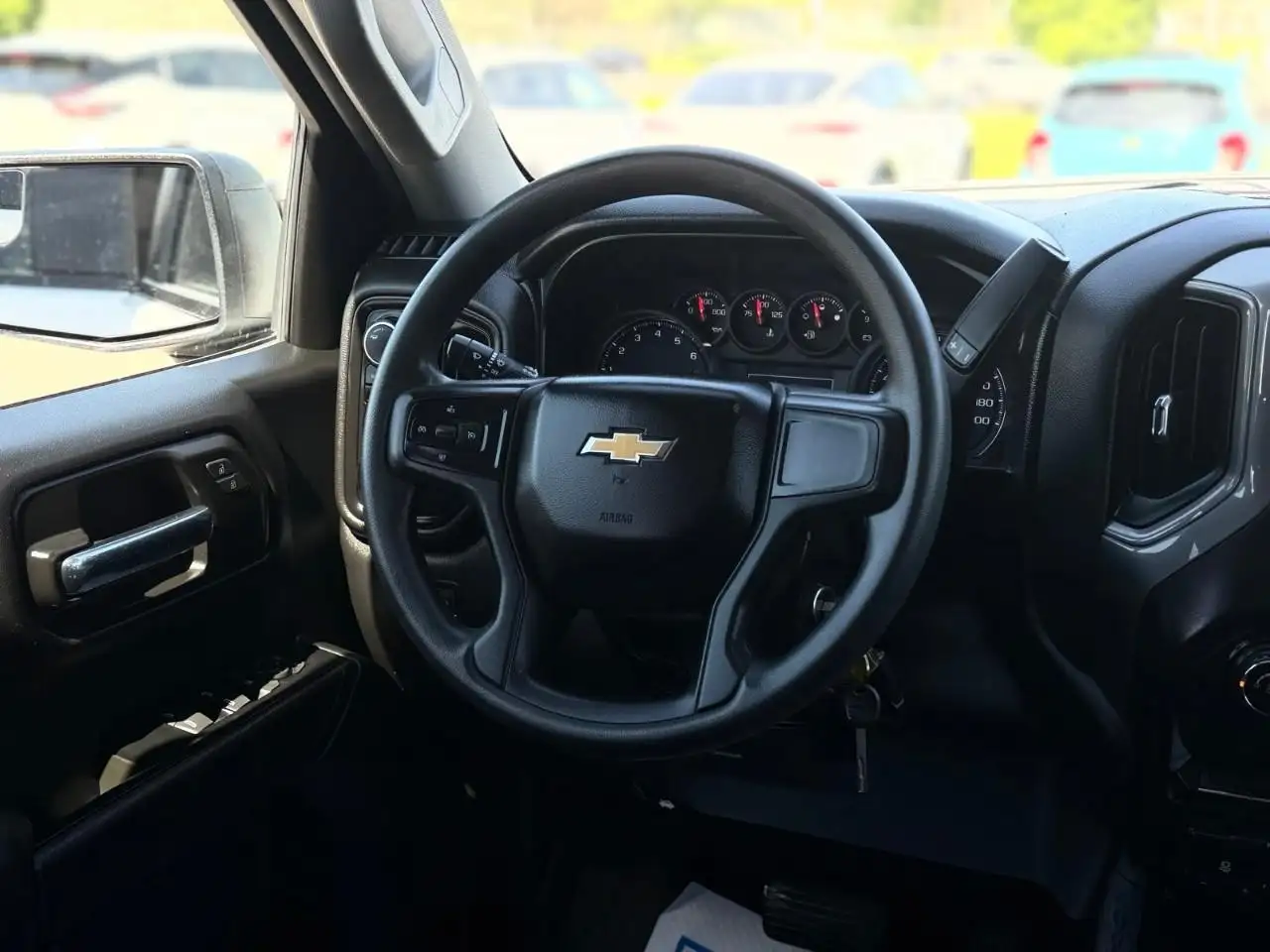 Chevrolet Silverado 1500 снимка Chevrolet Silverado 1500