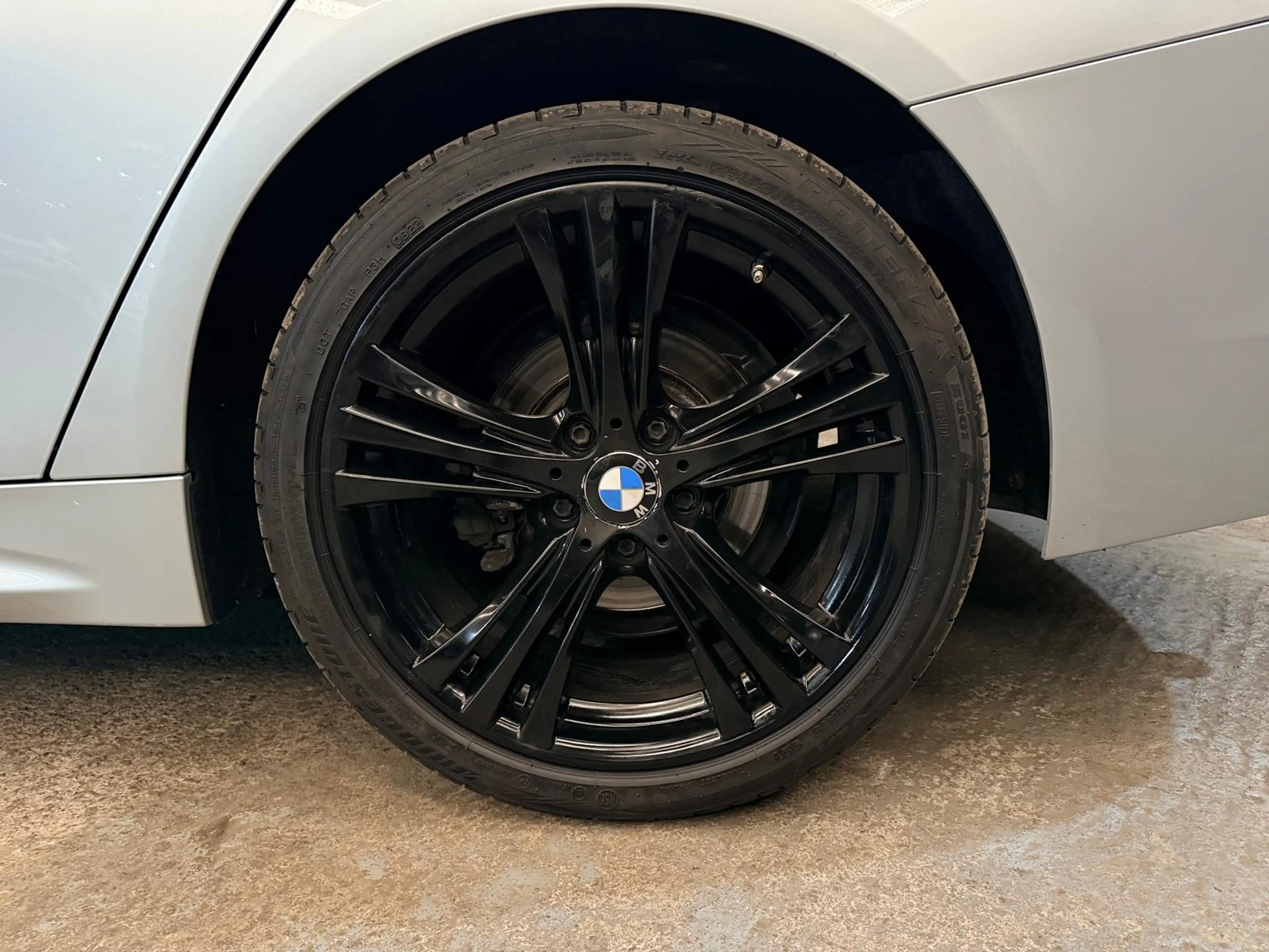 BMW 418 Gran Coupé 418dA Pack-M Xénon LED Cuir chauffant Connect Drive — photo 45