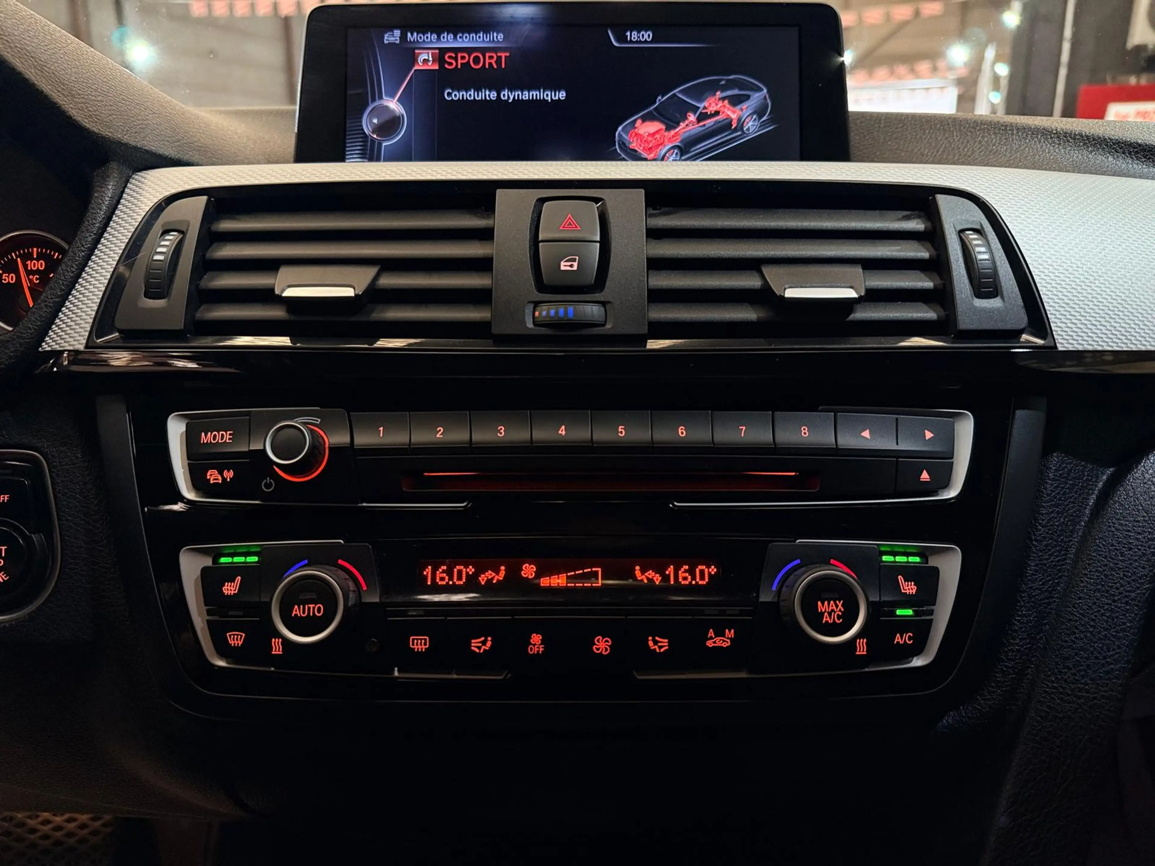 BMW 418 Gran Coupé 418dA Pack-M Xénon LED Cuir chauffant Connect Drive — photo 30