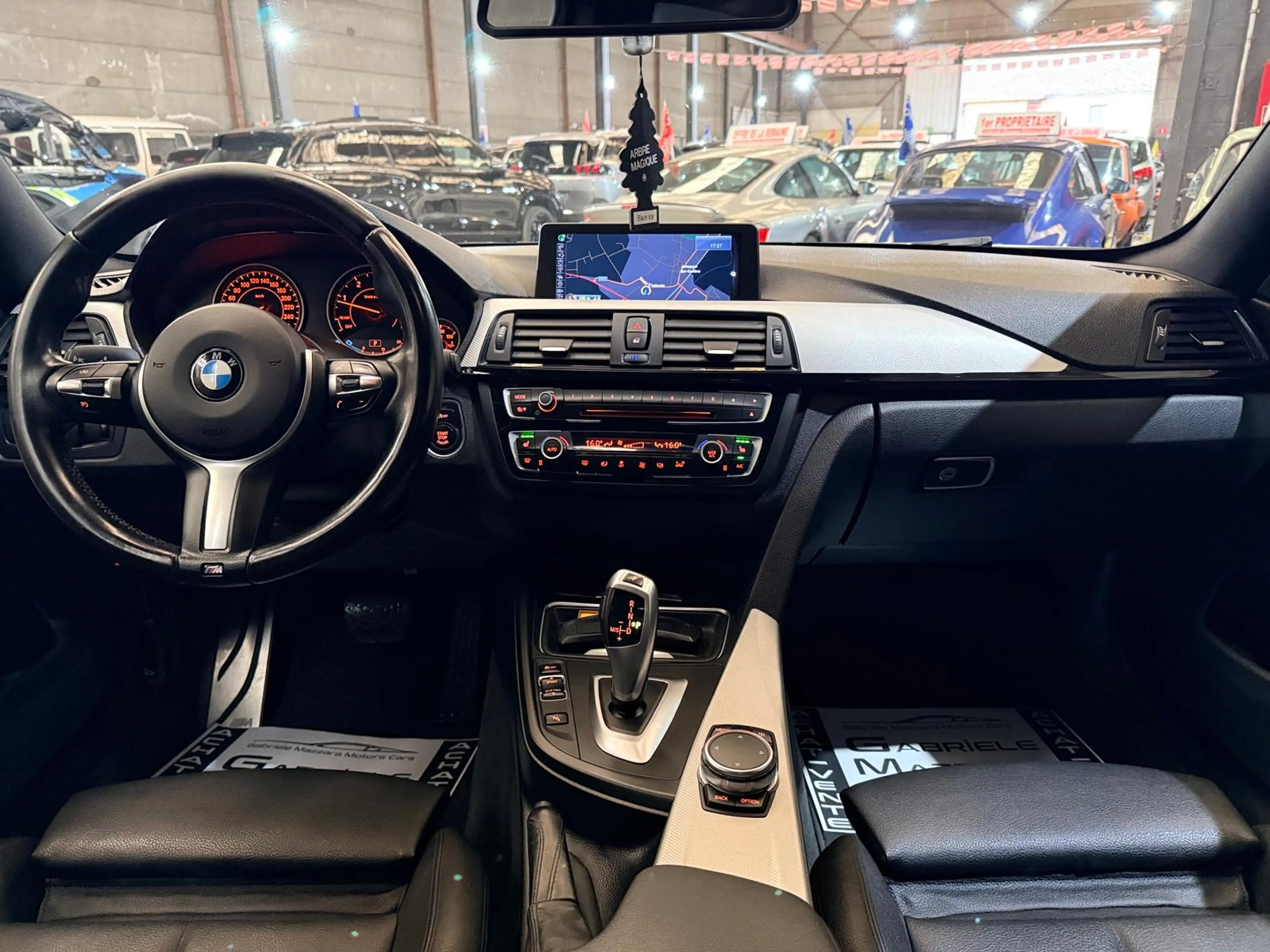 BMW 418 Gran Coupé 418dA Pack-M Xénon LED Cuir chauffant Connect Drive — photo 41
