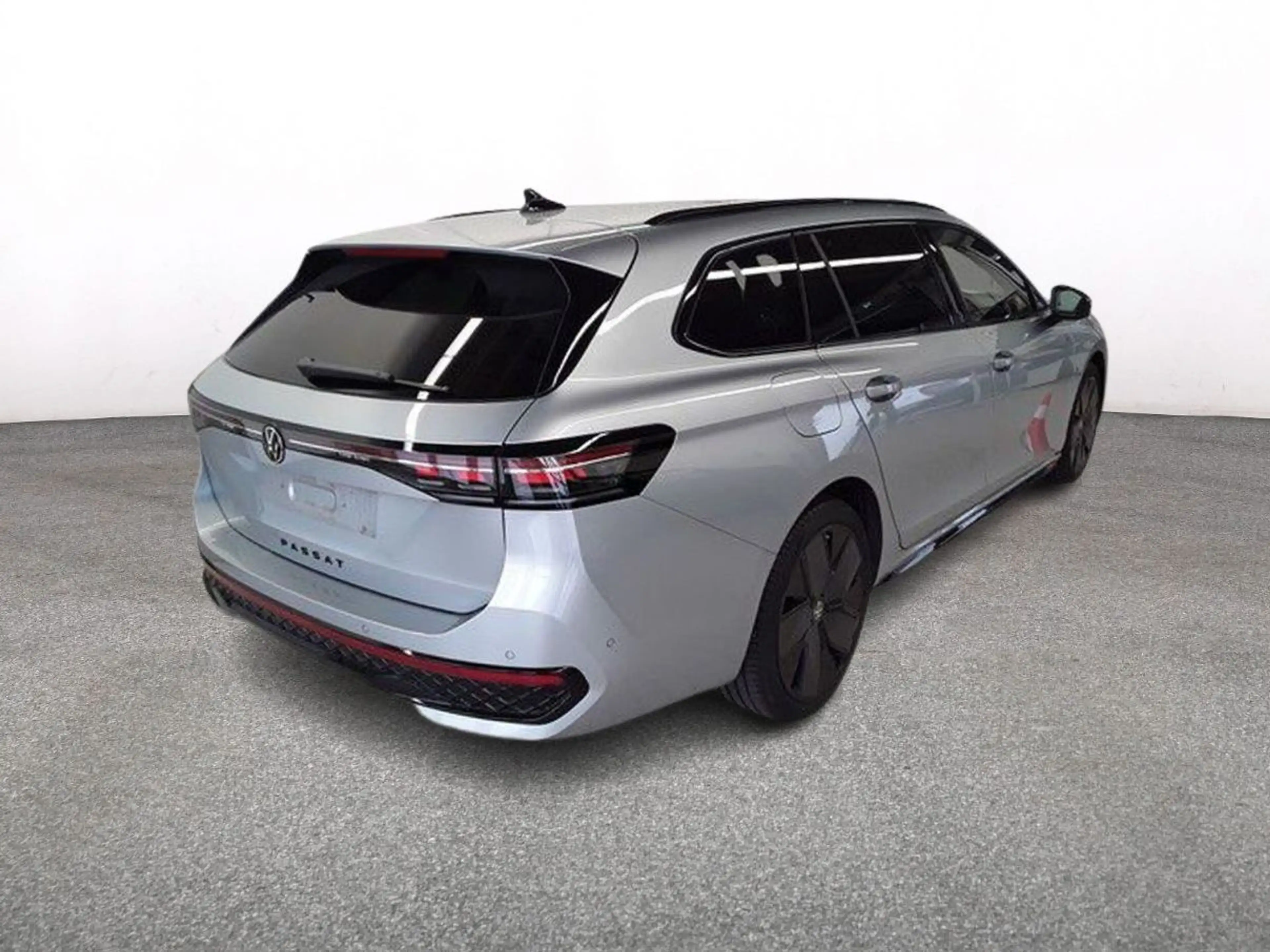 Volkswagen Passat Variant eHybrid R-Line BLACK VOLLAUSSTATTUNG -45% — photo 2