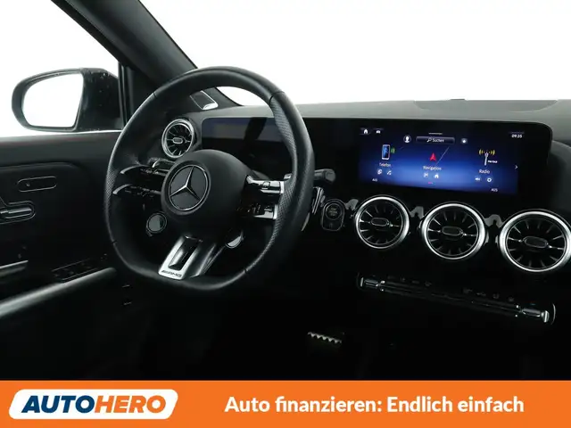 Mercedes-Benz GLA view 13
