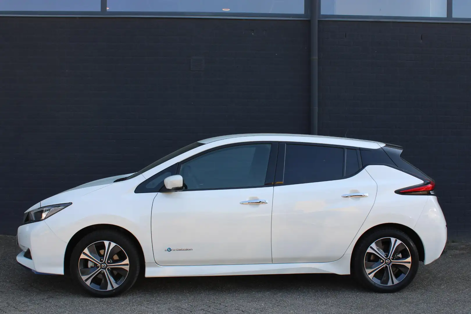Nissan Leaf e+ Tekna 62 kWh NL-Auto | Automaat | Navigatie | 3 Blanco - 2
