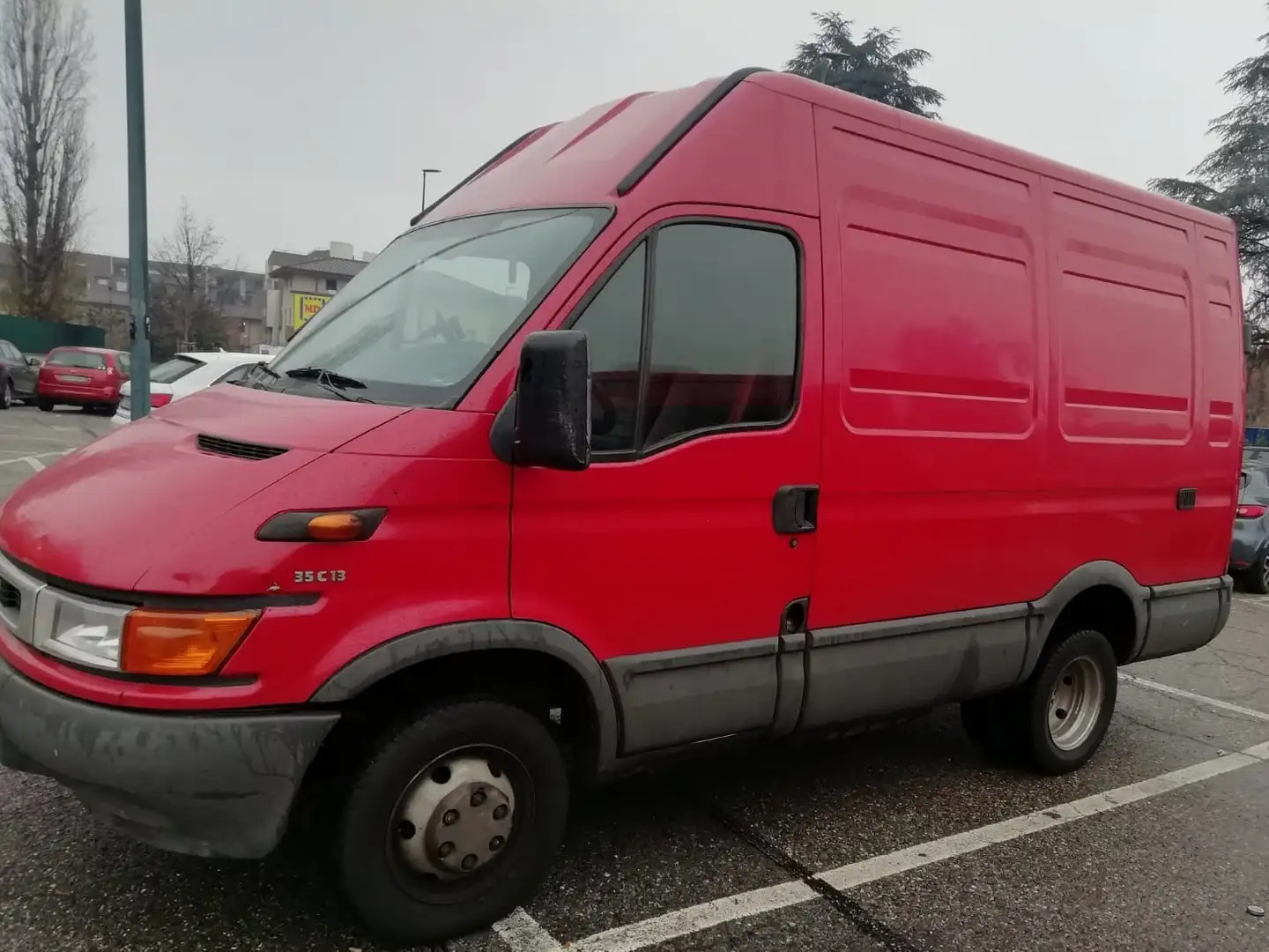 Iveco Daily Red - 1