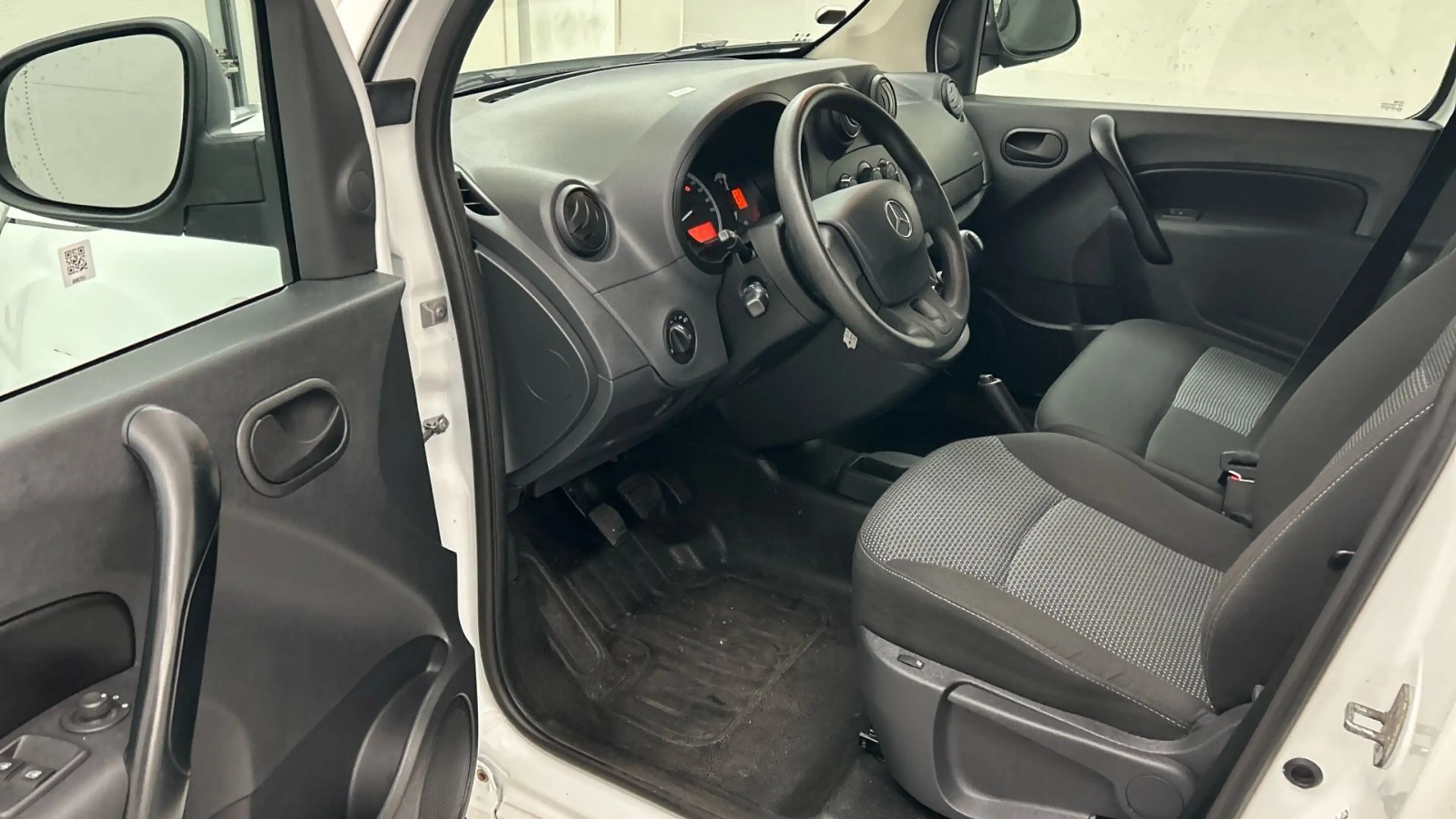 Mercedes-Benz Citan CITAN KASTEN 109 CDI LANG KLIMA/TEMPOMAT/3-SITZE — photo 4