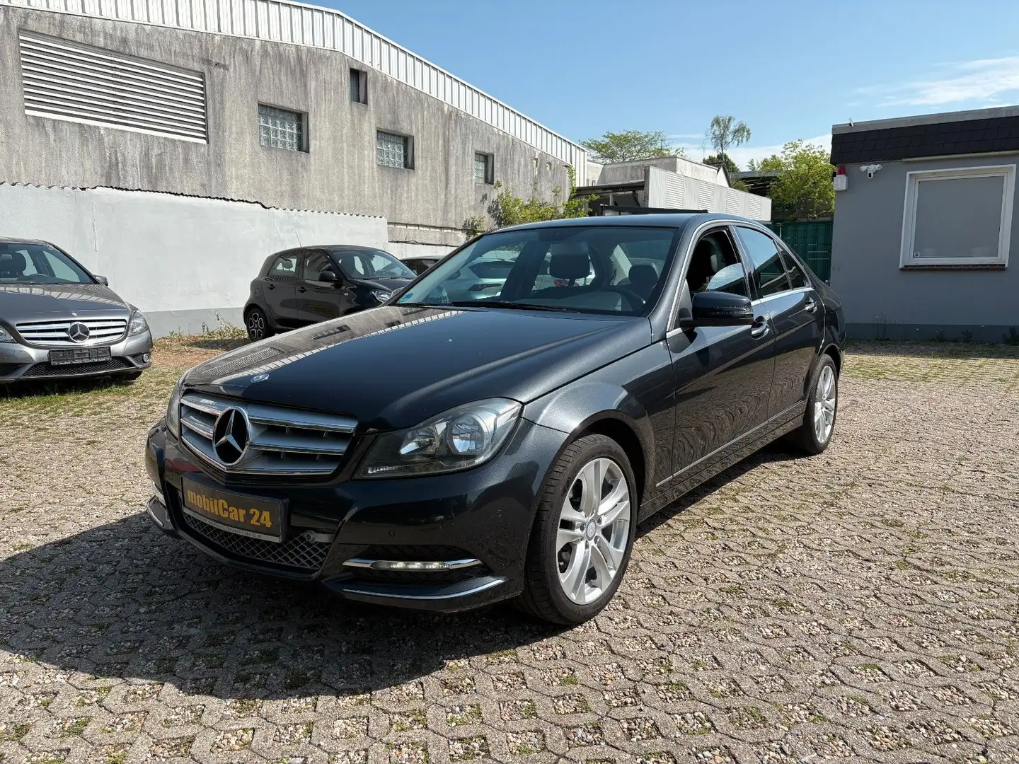 Mercedes-Benz C 180 C -Klasse Lim. C 180 CGI BE 1A-ZUSTAND Чорний - 1