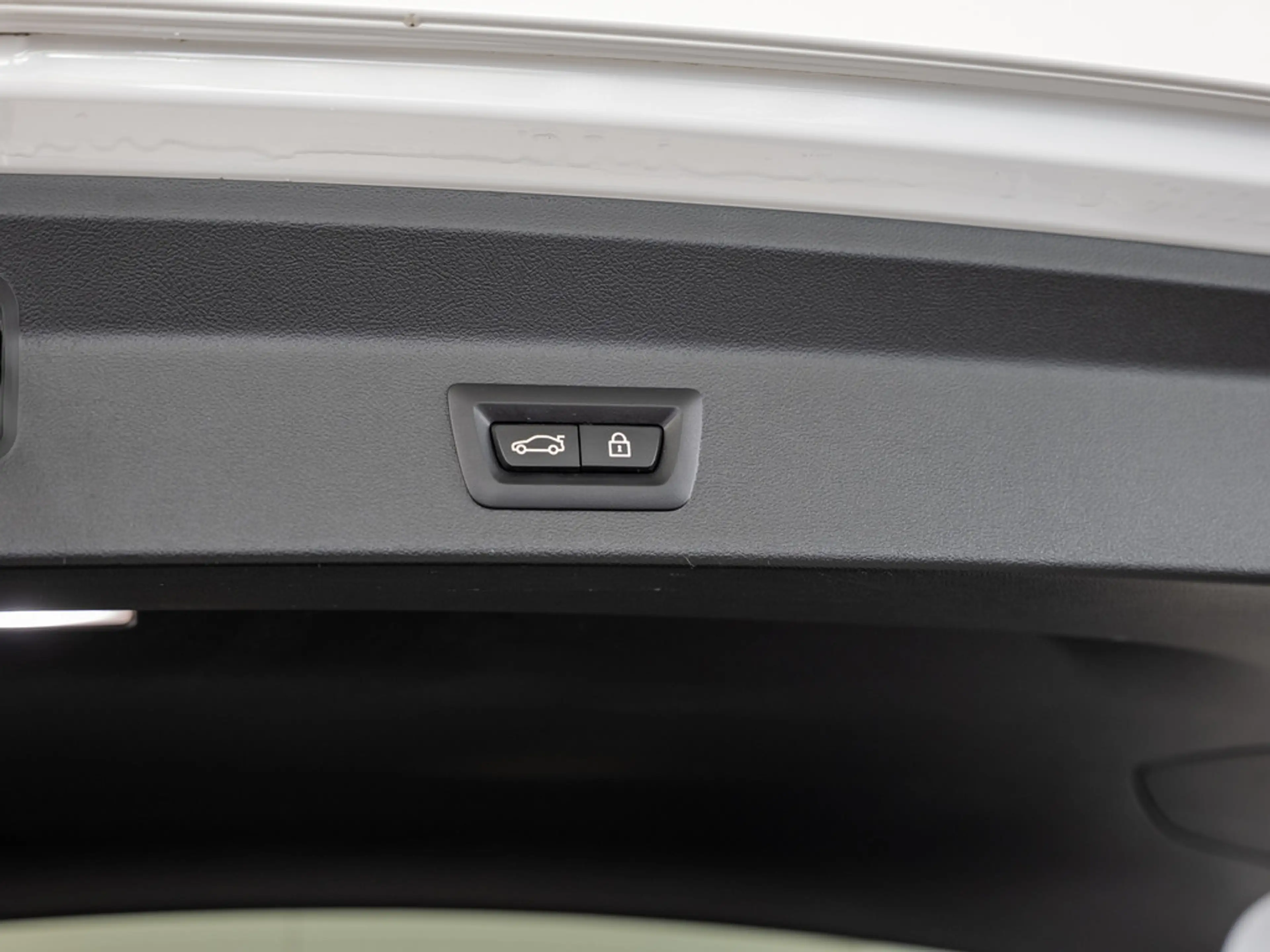 BMW X3 Impressive FACEL. PANO AHK HUD 360° LASER — photo 13