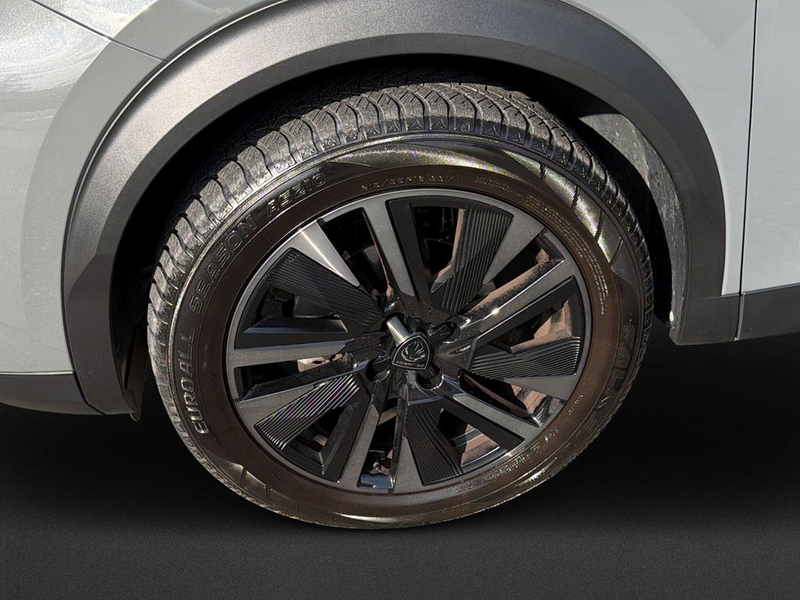 Peugeot 2008 Neuer 2008 GT PureTech 130 EAT8 — photo 7